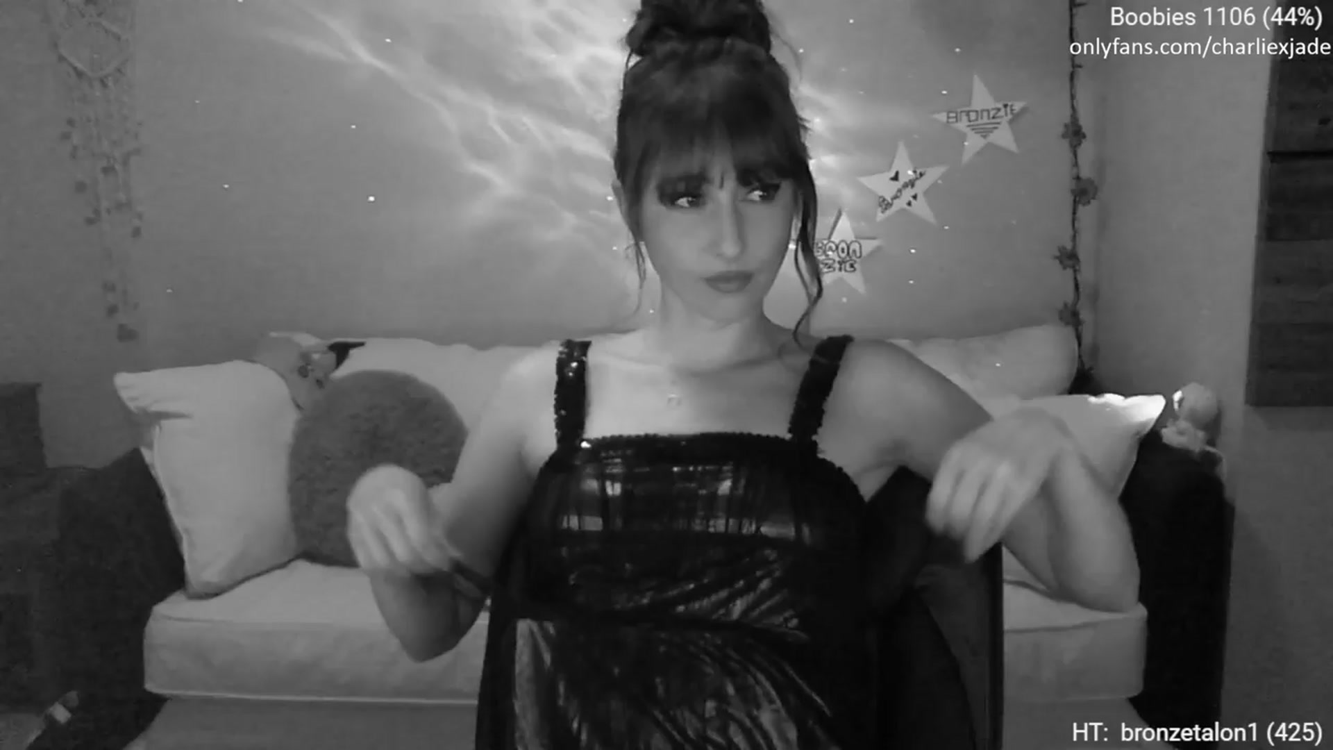 Gallery image thumbnail from Charliexjade's myfreecams stream on, 03/23/2024, 02:56 image 9 of 20