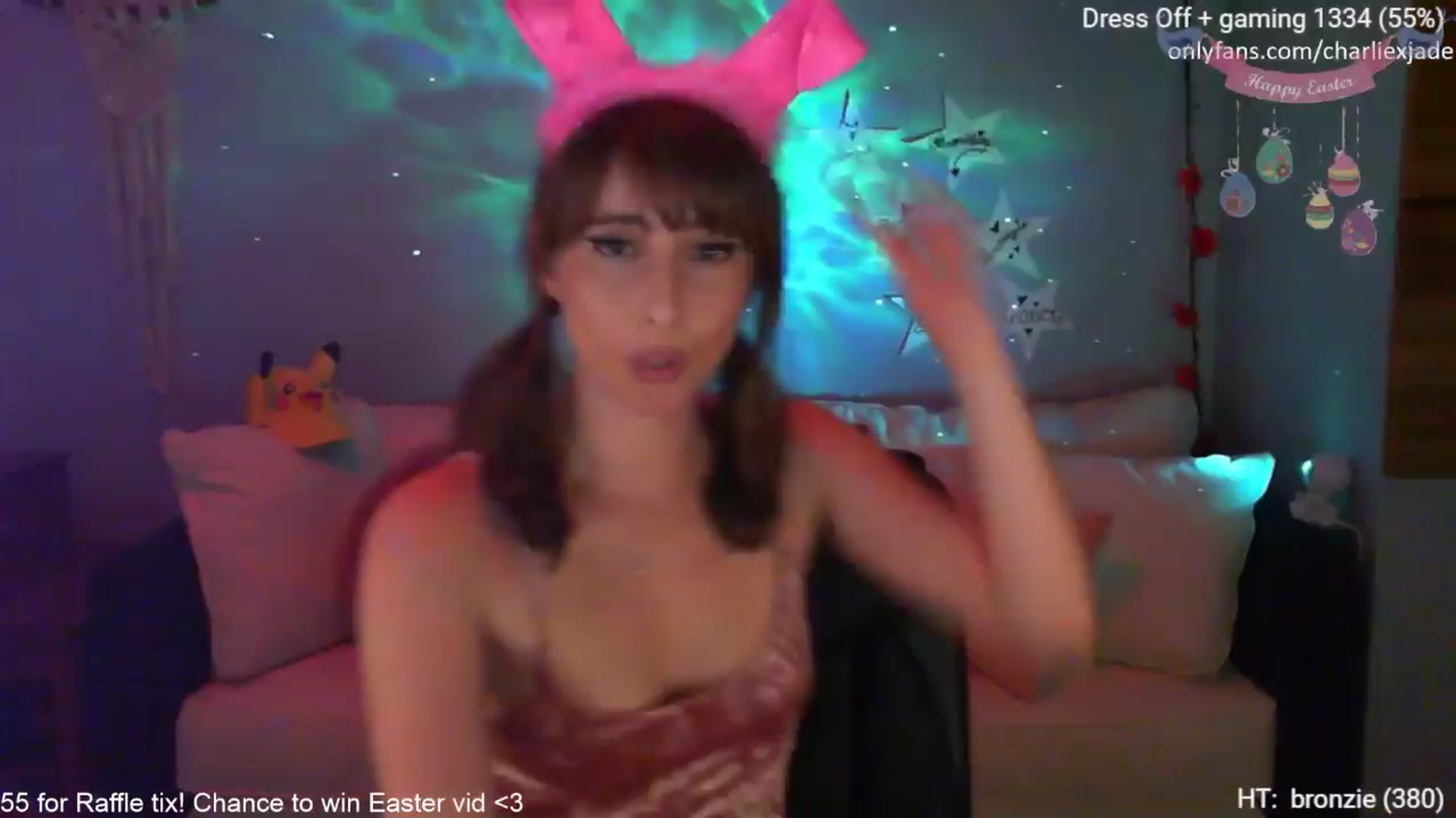 Gallery image thumbnail from Charliexjade's myfreecams stream on, 04/01/2024, 24:01 image 19 of 20