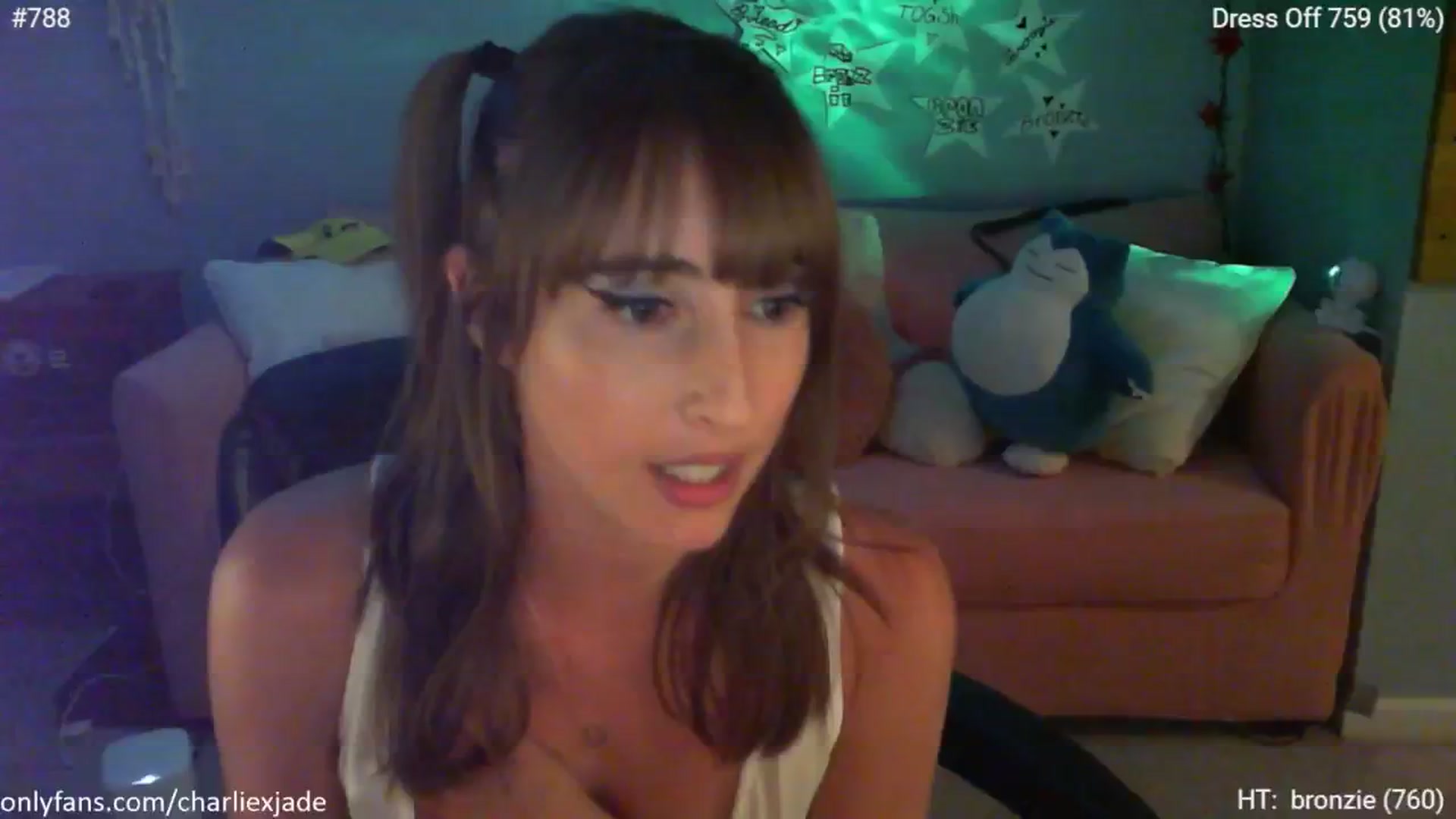 Gallery image thumbnail from Charliexjade's myfreecams stream on, 06/24/2024, 03:25 image 15 of 20
