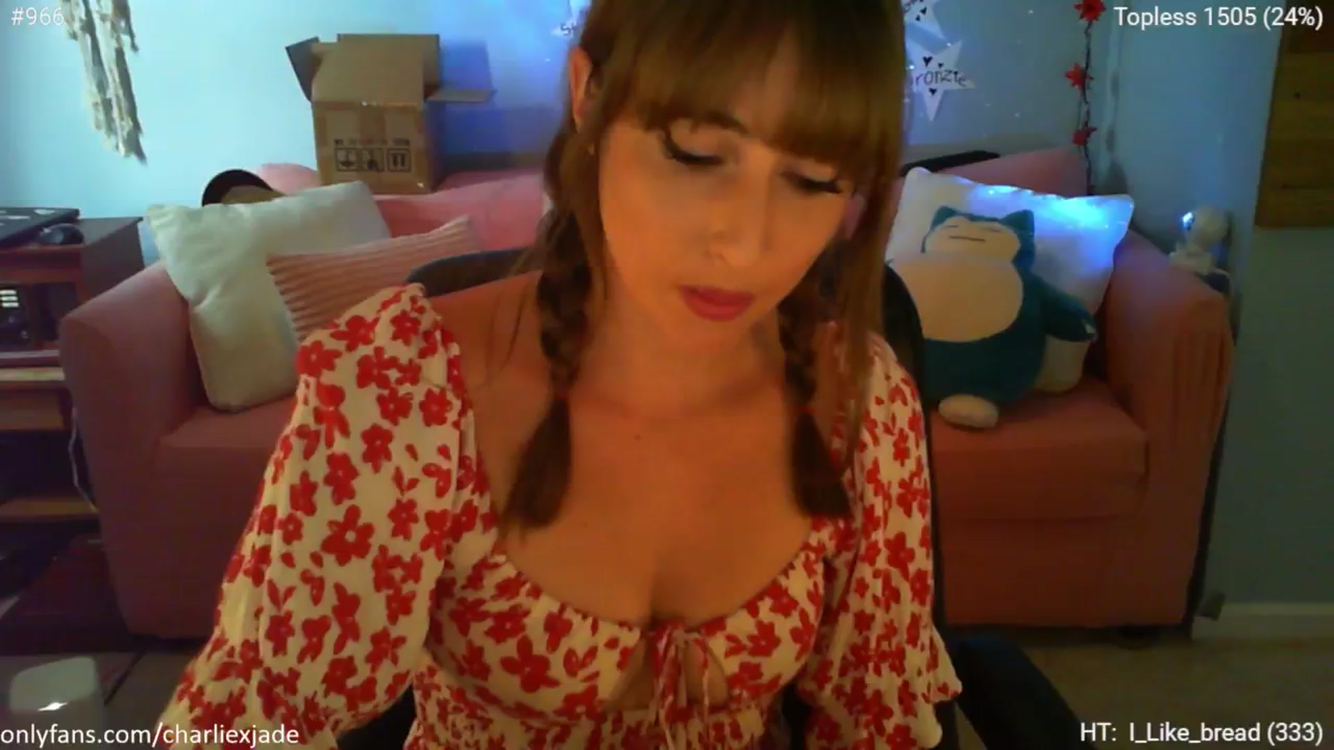 Gallery image thumbnail from Charliexjade's myfreecams stream on, 07/04/2024, 21:18 image 9 of 20