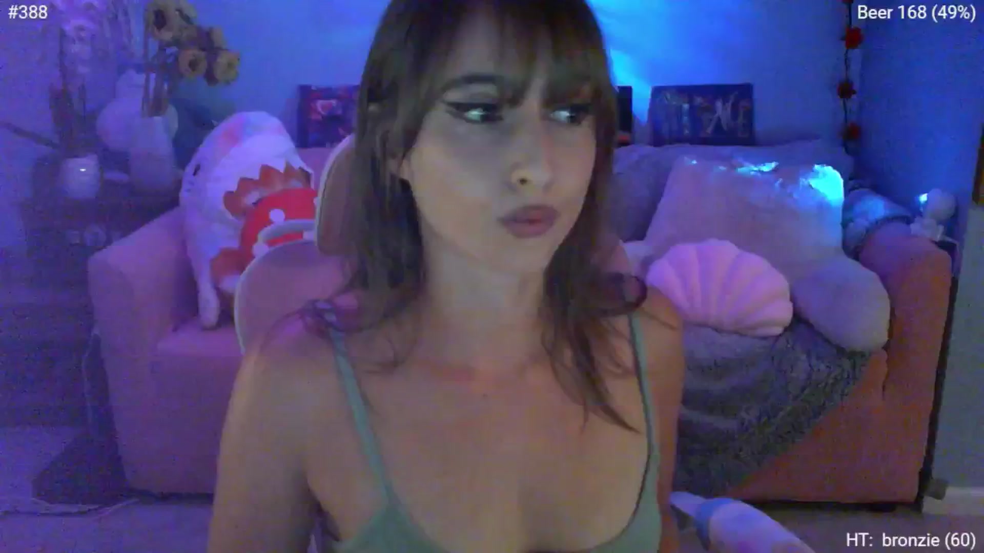 Gallery image thumbnail from Charliexjade's myfreecams stream on, 09/12/2024, 03:56 image 6 of 20