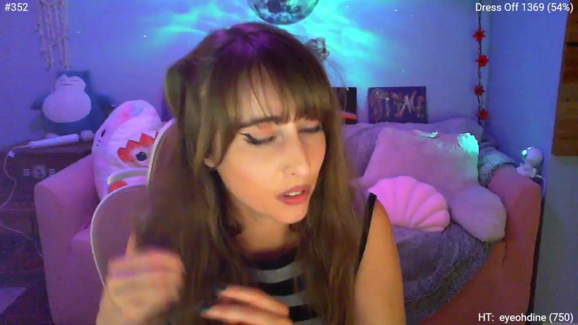 Gallery image thumbnail from Charliexjade's myfreecams stream on, 09/19/2024, 05:35 image 1 of 20
