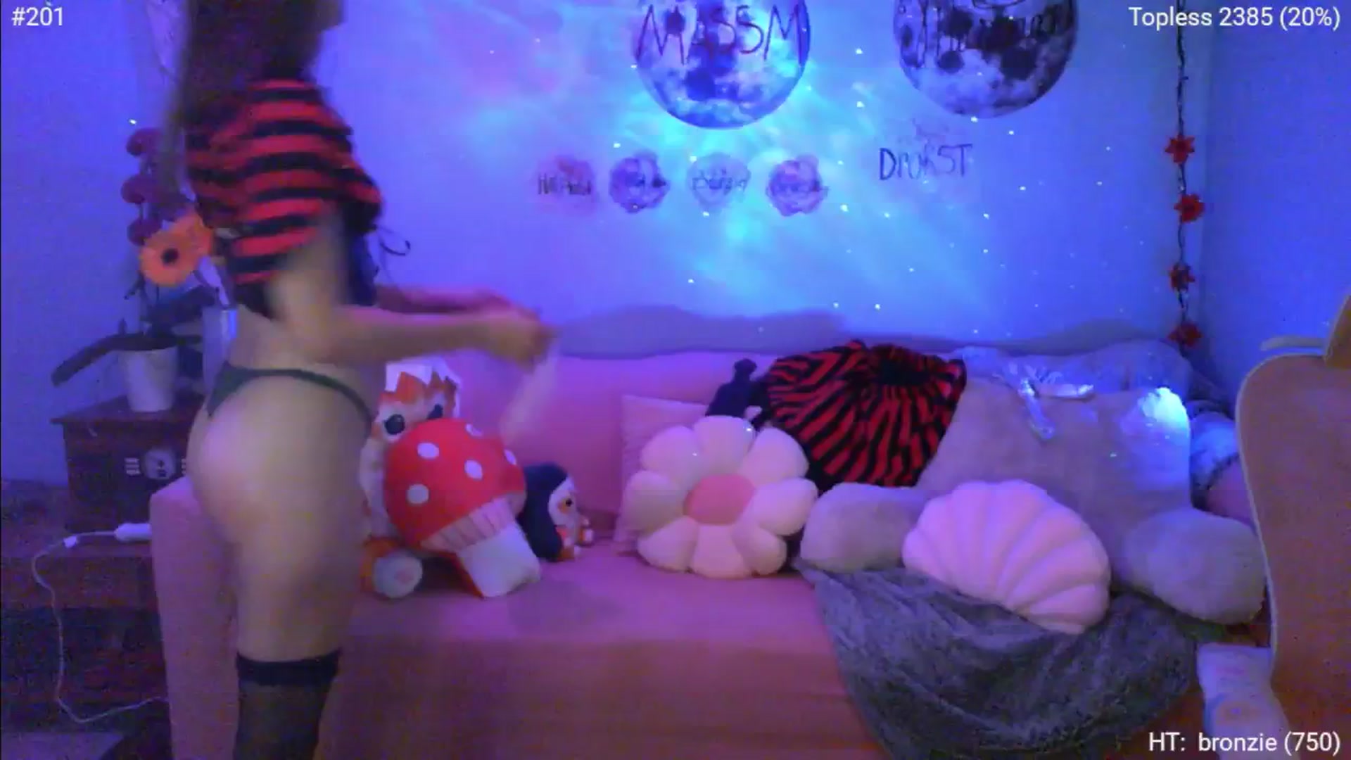 Gallery image thumbnail from Charliexjade's myfreecams stream on, 10/01/2024, 07:21 image 7 of 20
