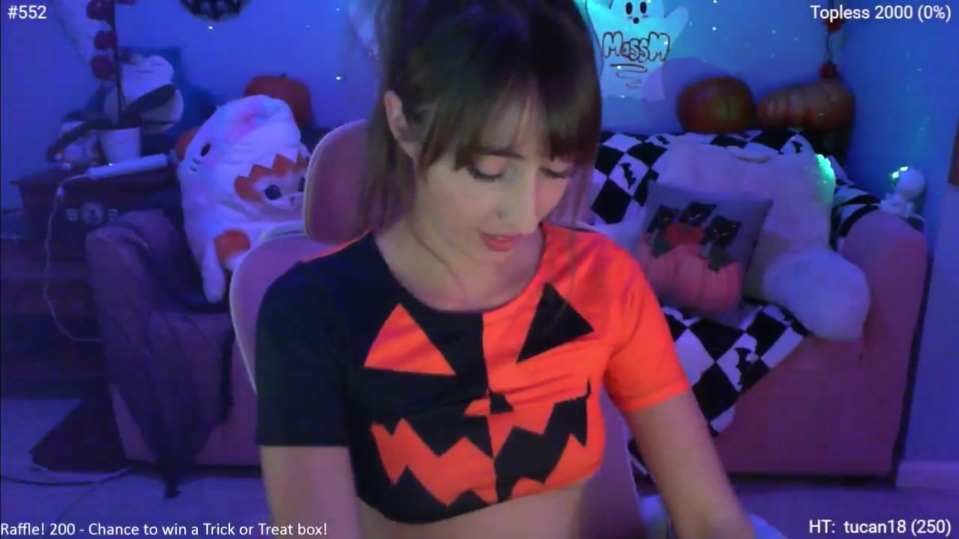 Gallery image thumbnail from Charliexjade's myfreecams stream on, 10/17/2024, 03:39 image 11 of 20