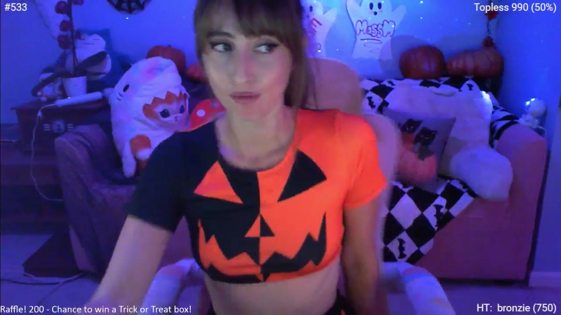 Gallery image thumbnail from Charliexjade's myfreecams stream on, 10/17/2024, 03:39 image 16 of 20