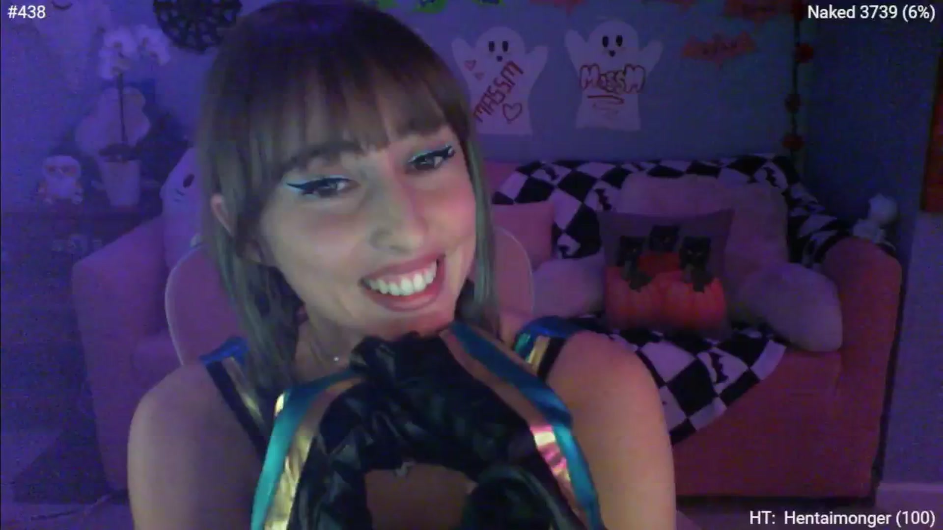 Gallery image thumbnail from Charliexjade's myfreecams stream on, 11/19/2024, 07:17 image 1 of 20