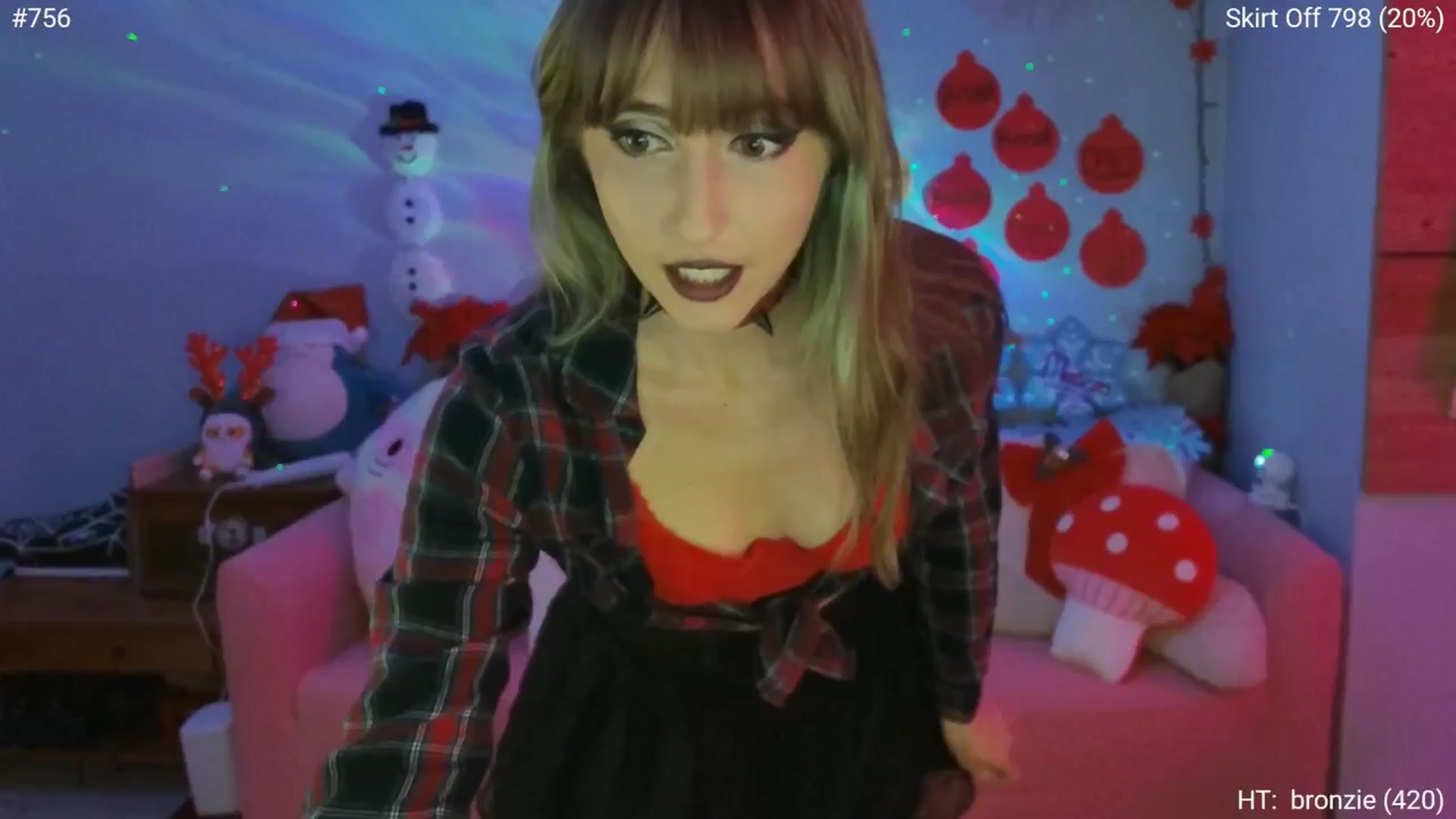 Gallery image thumbnail from Charliexjade's myfreecams stream on, 12/16/2024, 03:44 image 1 of 20