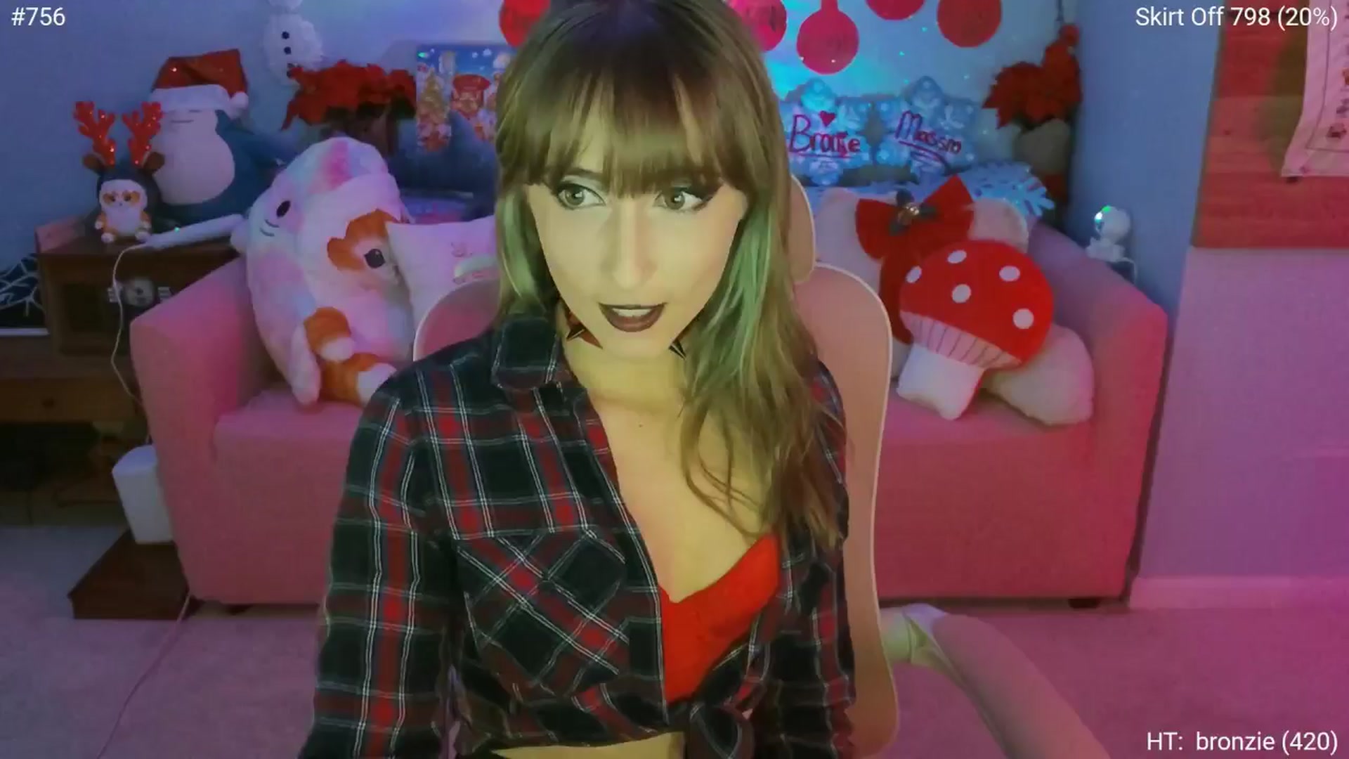 Gallery image thumbnail from Charliexjade's myfreecams stream on, 12/16/2024, 03:44 image 4 of 20