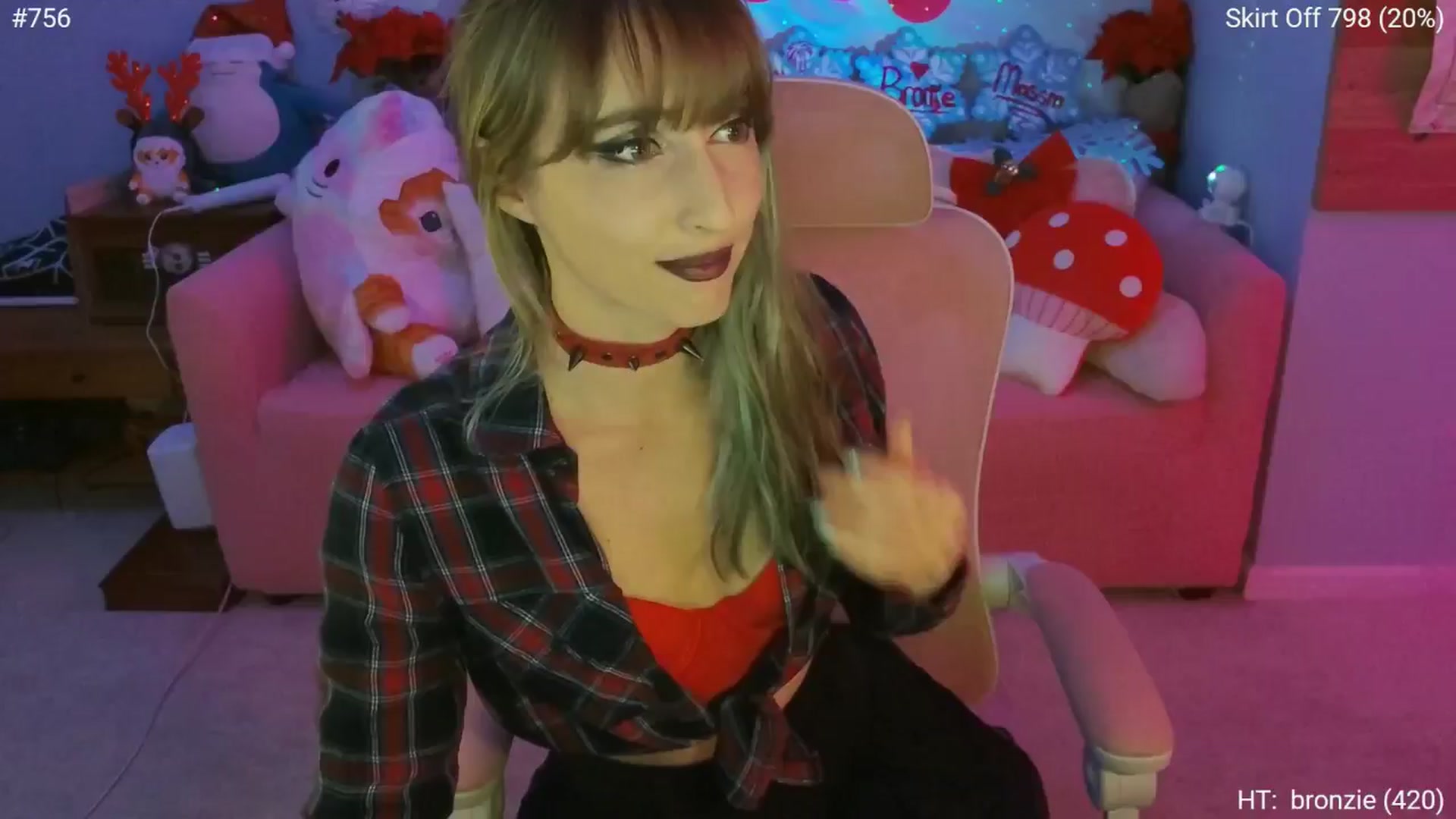 Gallery image thumbnail from Charliexjade's myfreecams stream on, 12/16/2024, 03:44 image 2 of 20
