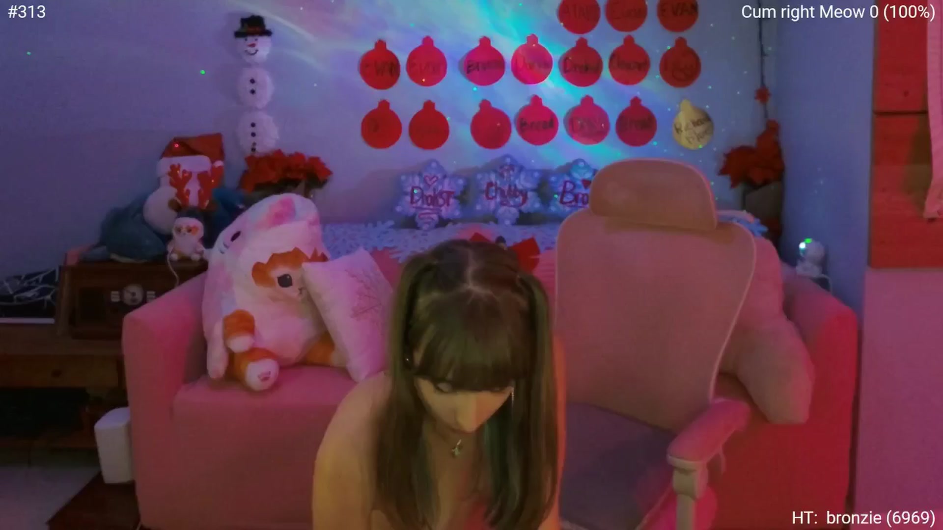 Gallery image thumbnail from Charliexjade's myfreecams stream on, 12/27/2024, 07:23 image 6 of 20