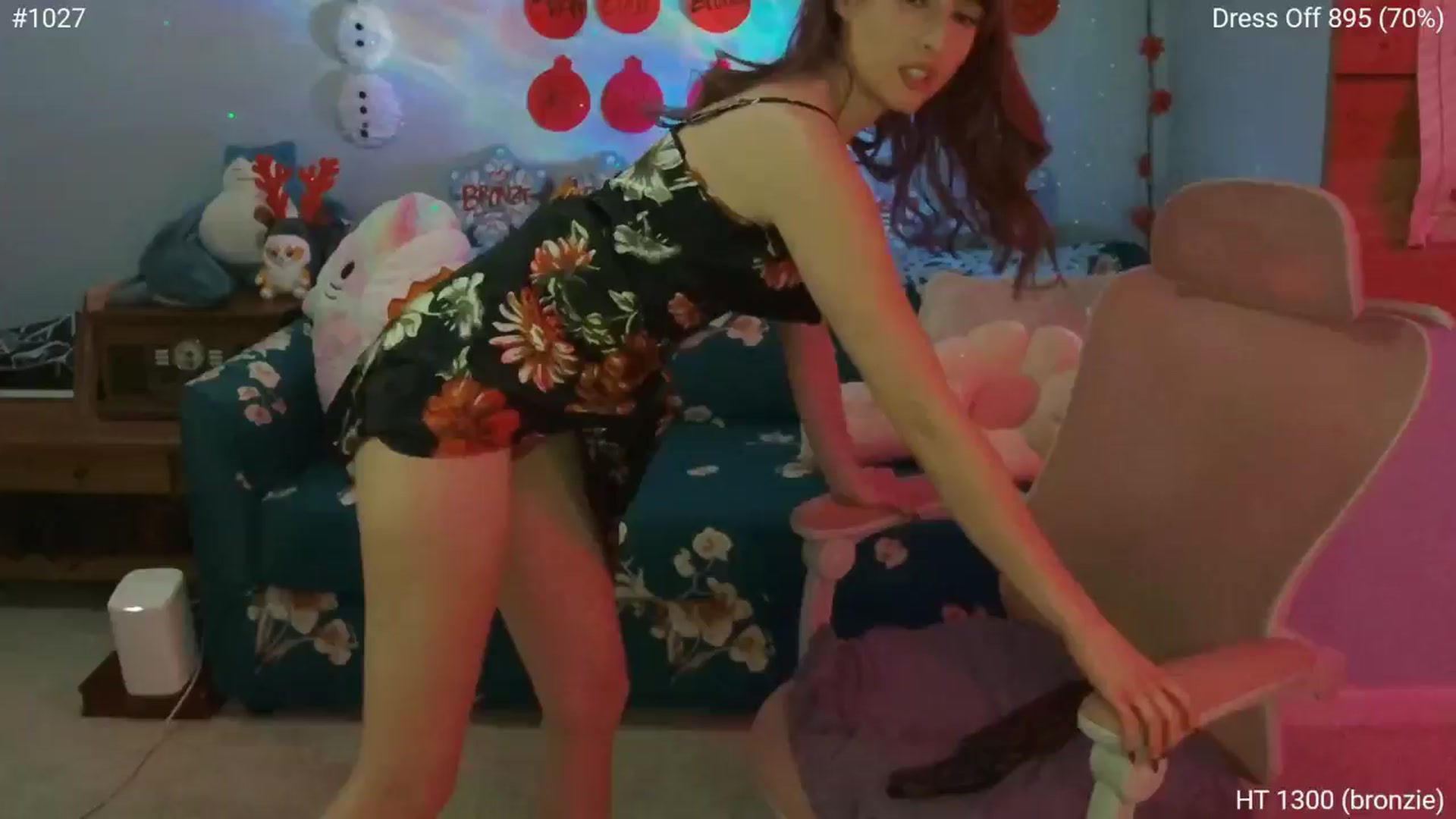 Gallery image thumbnail from Charliexjade's myfreecams stream on, 01/07/2025, 07:39 image 10 of 20