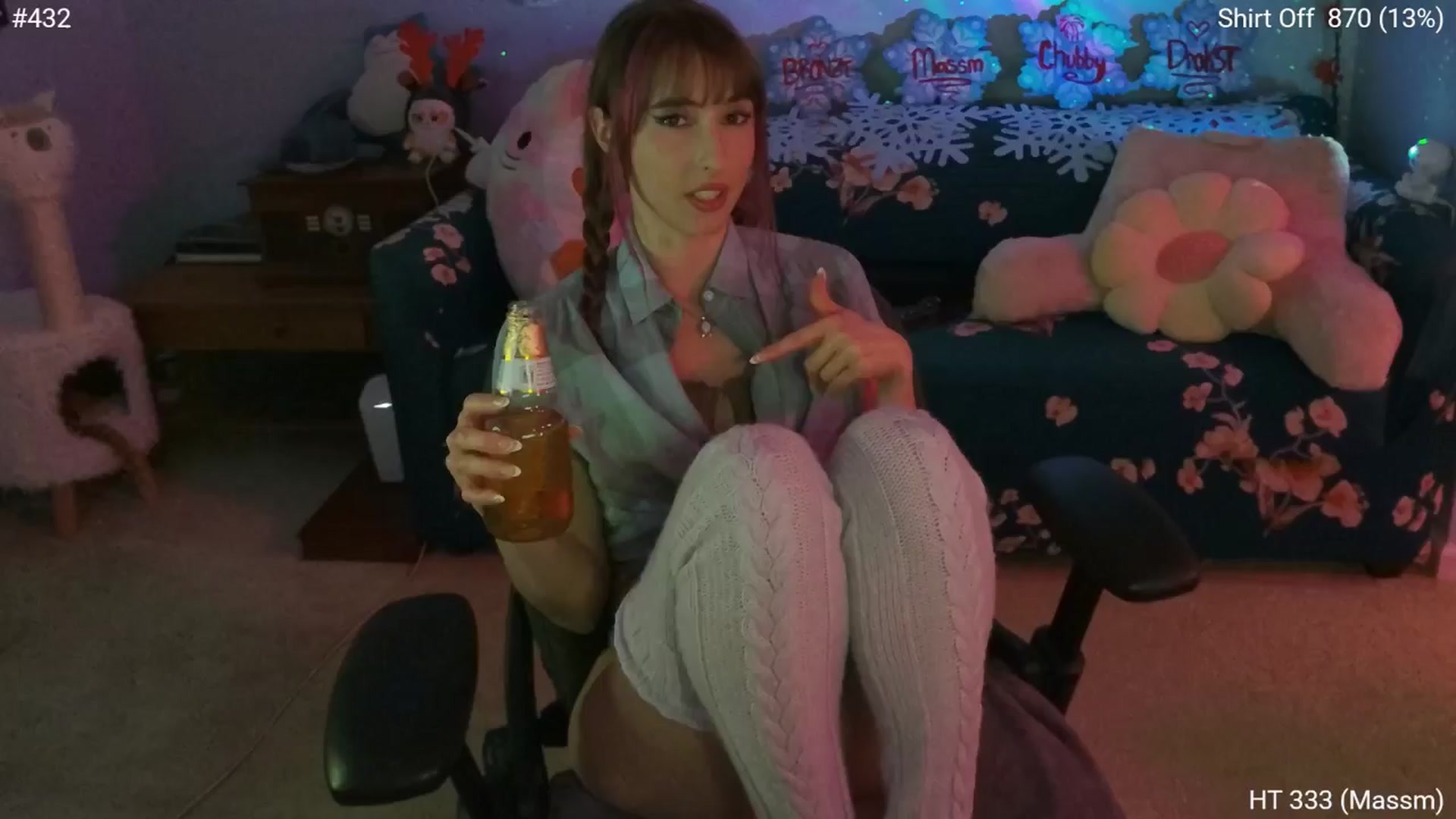 Gallery image thumbnail from Charliexjade's myfreecams stream on, 01/26/2025, 07:18 image 5 of 20