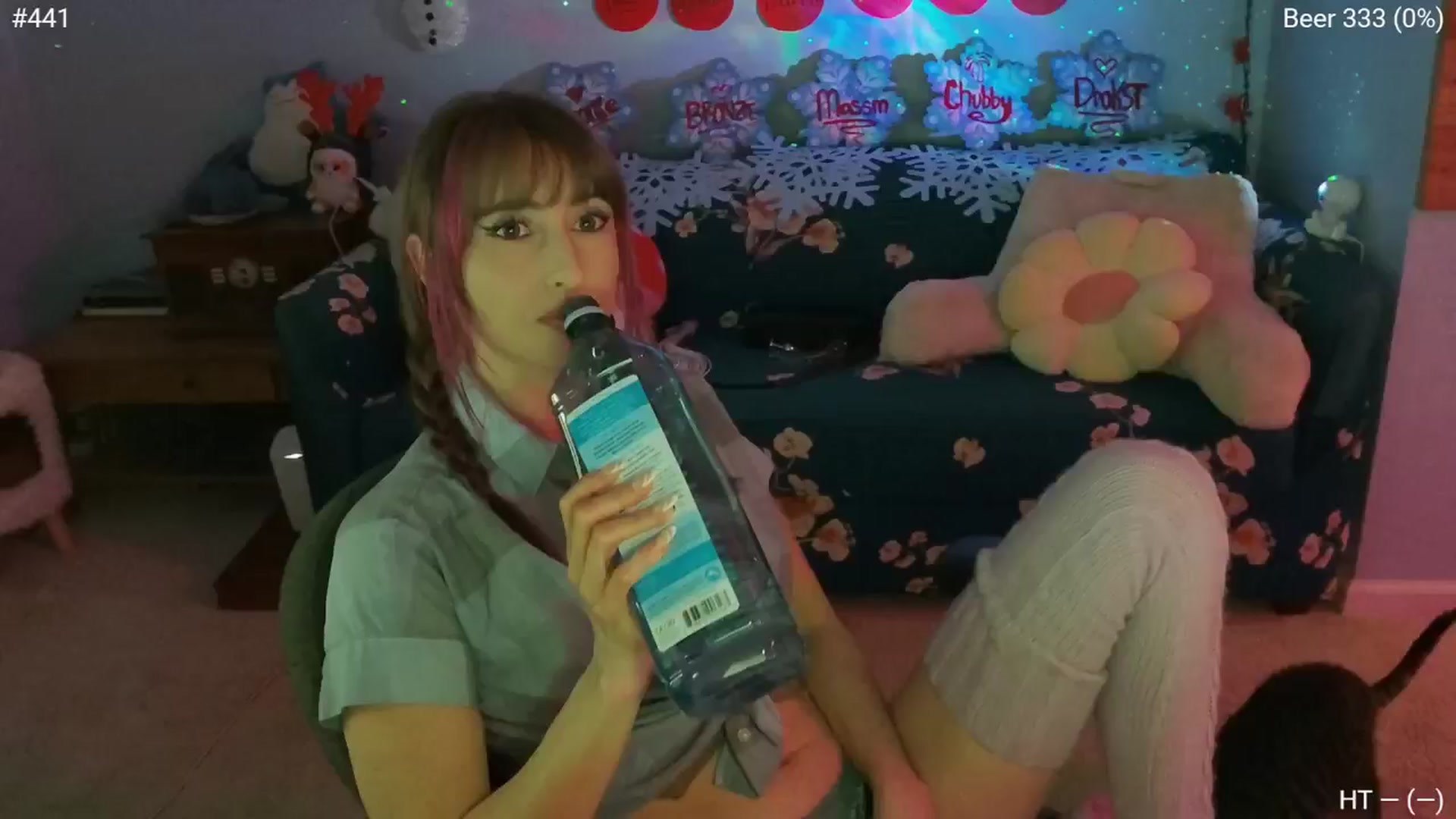 Gallery image thumbnail from Charliexjade's myfreecams stream on, 01/26/2025, 07:18 image 1 of 20