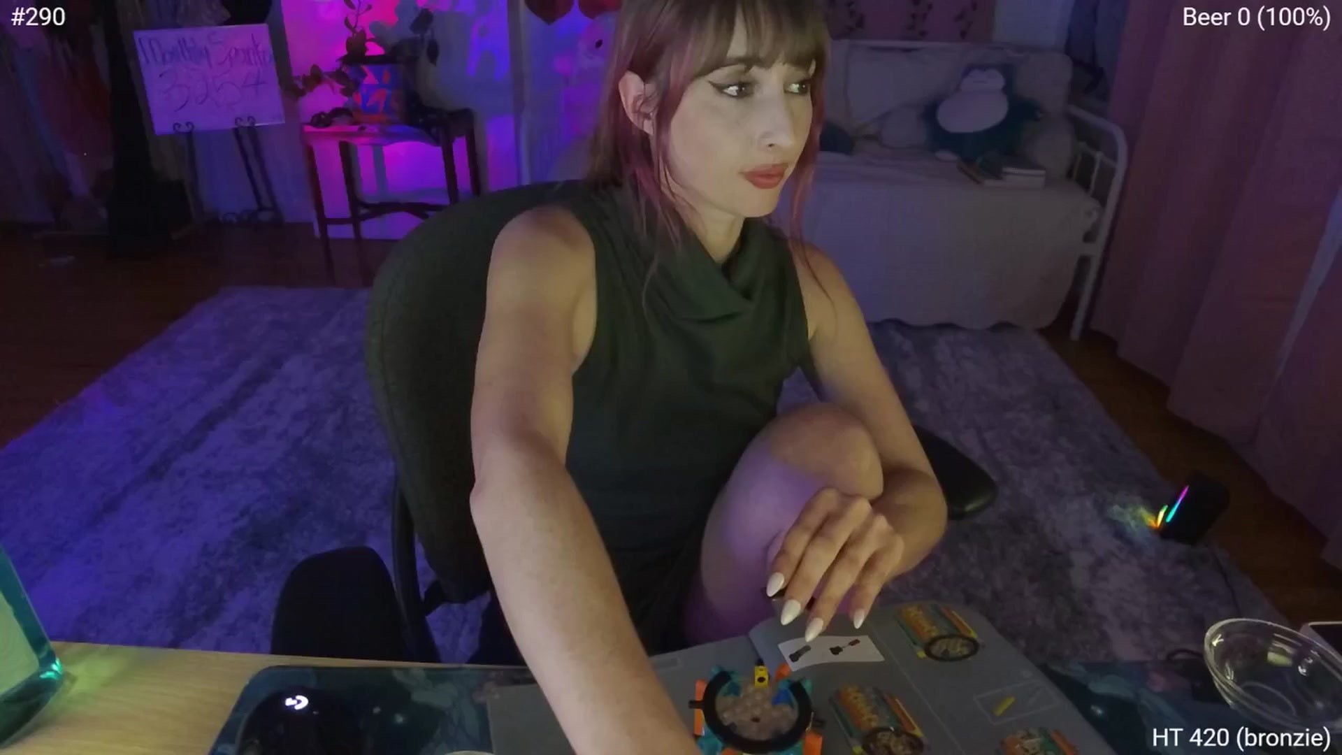 Gallery image thumbnail from Charliexjade's myfreecams stream on, 04/28/2025, 04:43 image 18 of 20