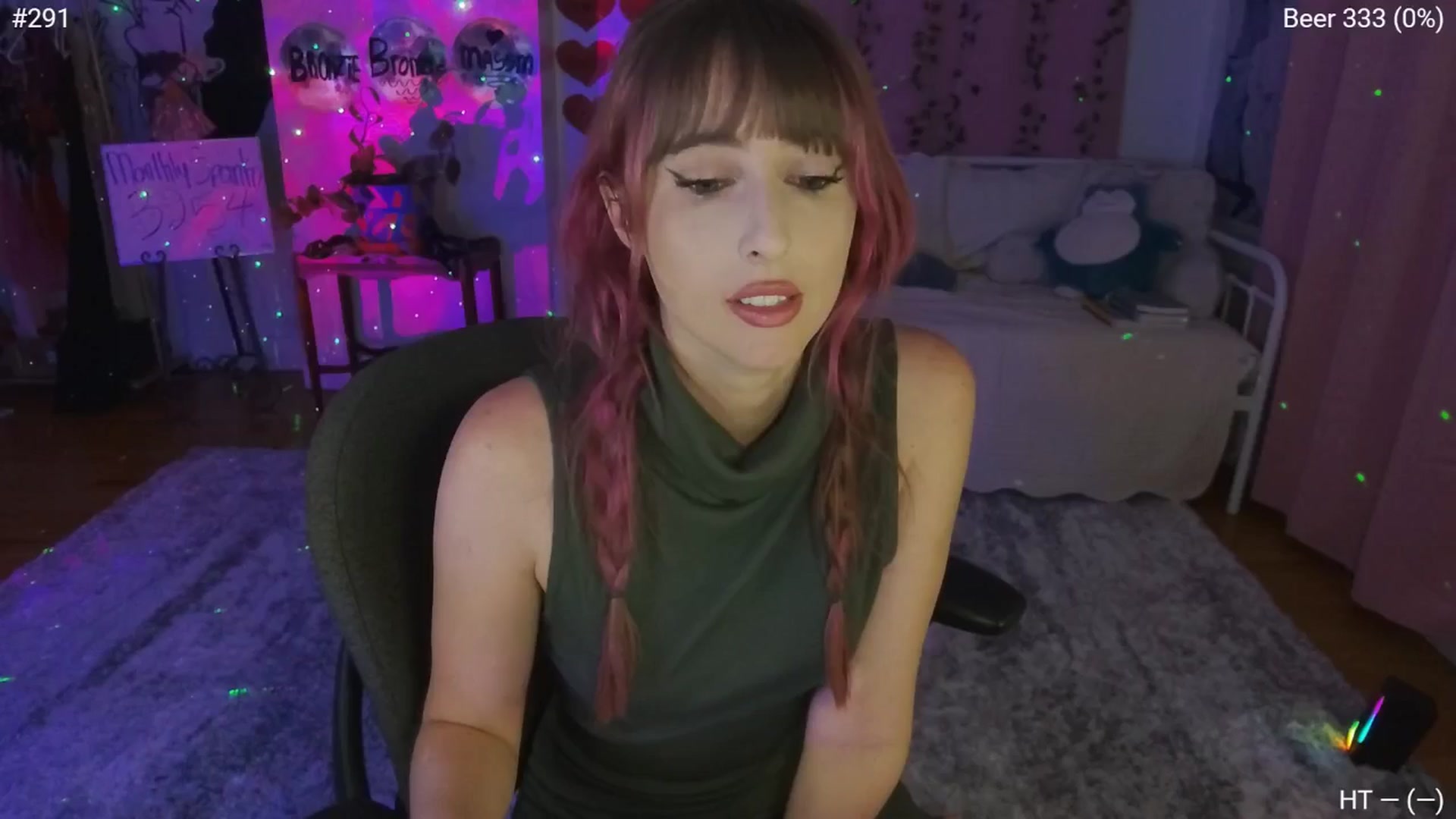 Gallery image thumbnail from Charliexjade's myfreecams stream on, 04/28/2025, 04:43 image 1 of 20