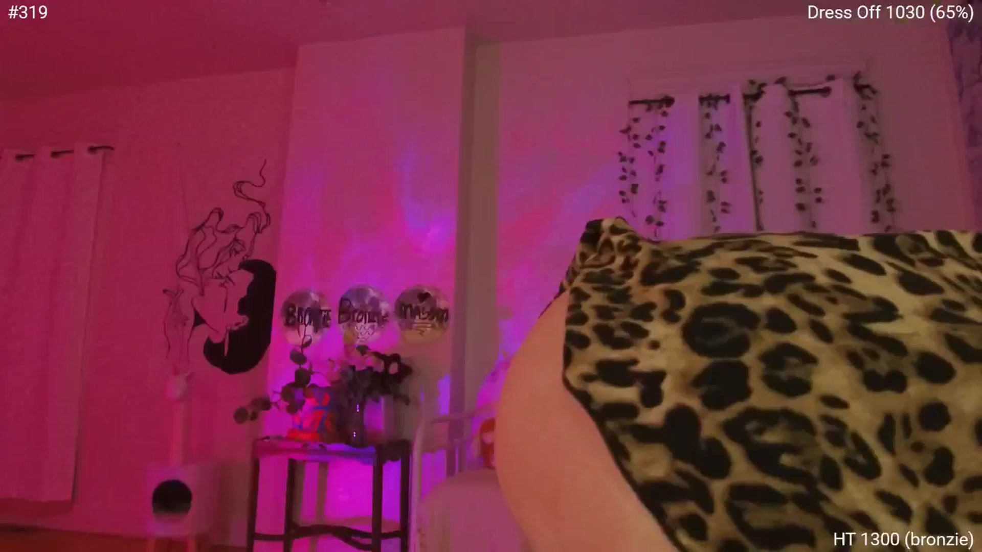 Gallery image thumbnail from Charliexjade's myfreecams stream on, 05/29/2025, 04:44 image 5 of 20