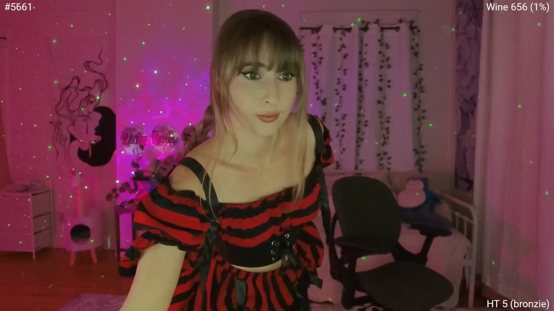 Gallery image thumbnail from Charliexjade's myfreecams stream on, 07/07/2025, 04:50 image 2 of 20