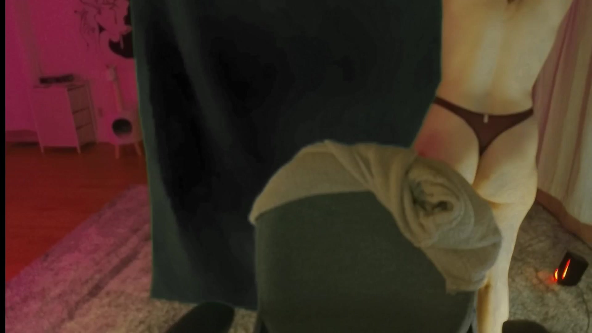 Gallery image thumbnail from Charliexjade's myfreecams stream on, 07/16/2025, 07:28 image 2 of 20