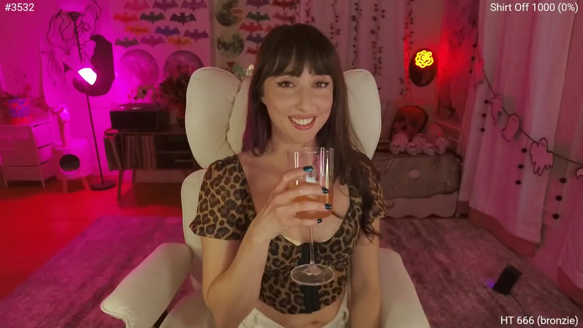Gallery image thumbnail from Charliexjade's myfreecams stream on, 11/09/2025, 05:40 image 4 of 20