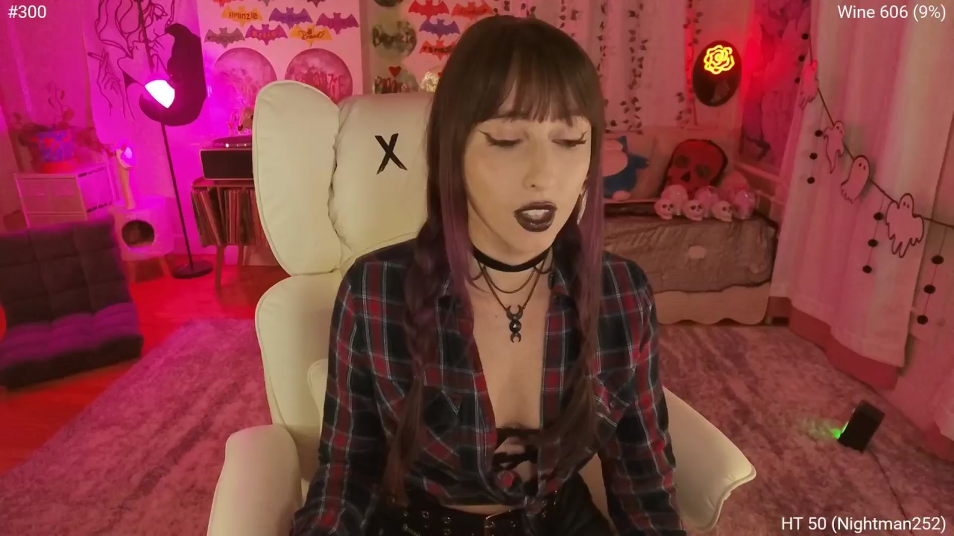 Gallery image thumbnail from Charliexjade's myfreecams stream on, 11/18/2025, 04:39 image 14 of 20