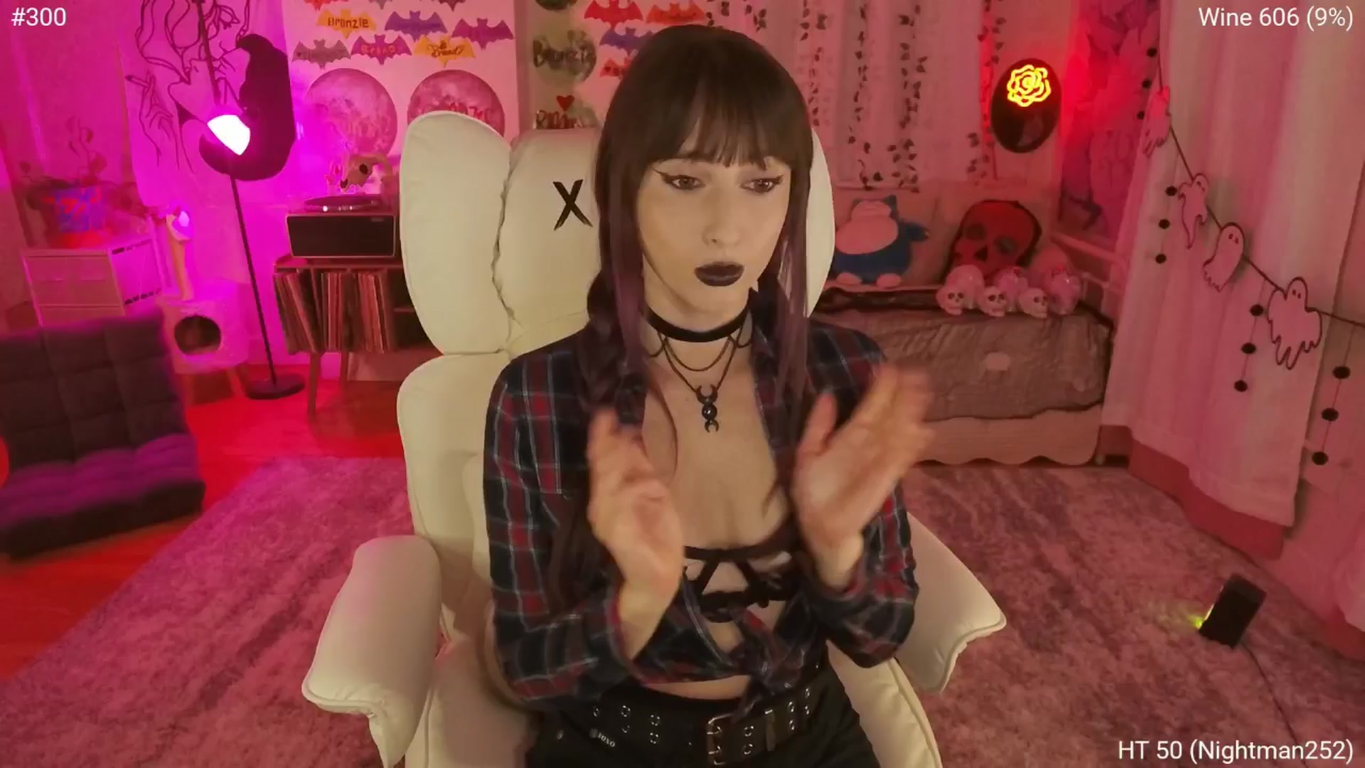 Gallery image thumbnail from Charliexjade's myfreecams stream on, 11/18/2025, 04:39 image 13 of 20