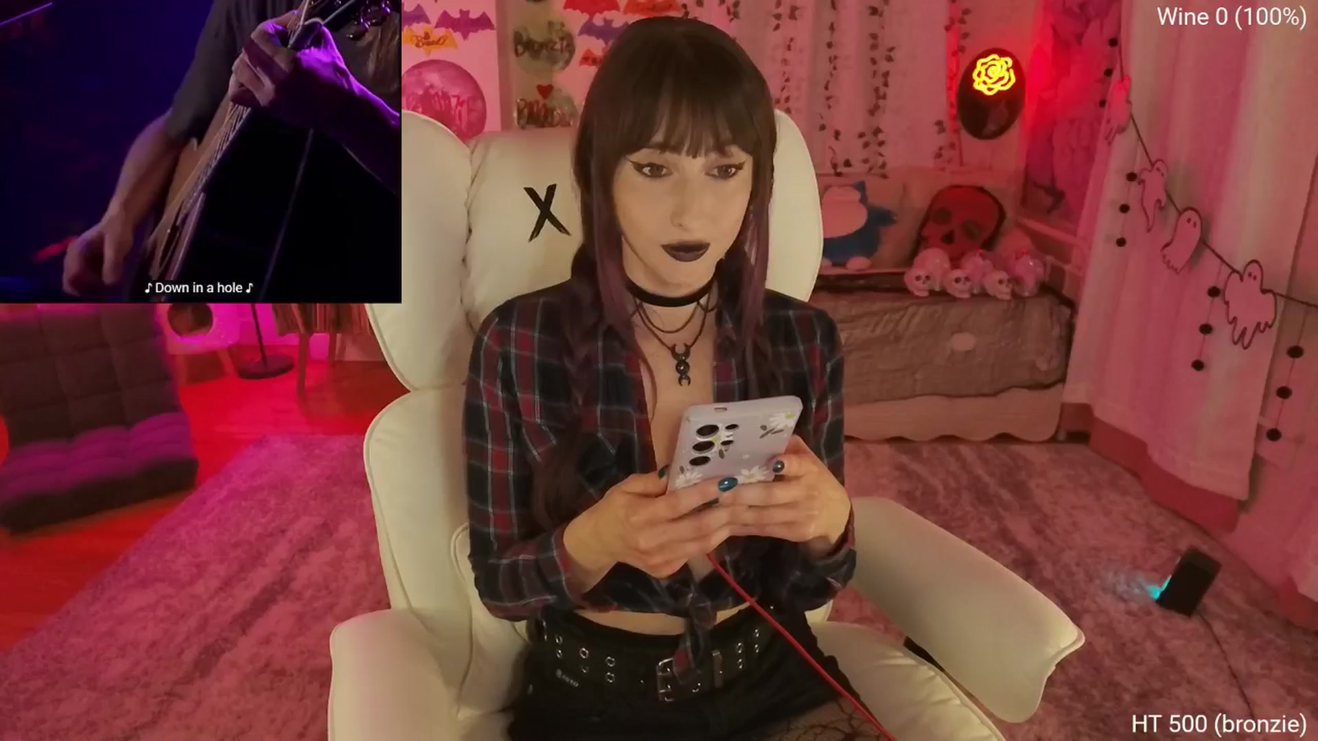 Gallery image thumbnail from Charliexjade's myfreecams stream on, 11/18/2025, 06:06 image 3 of 20