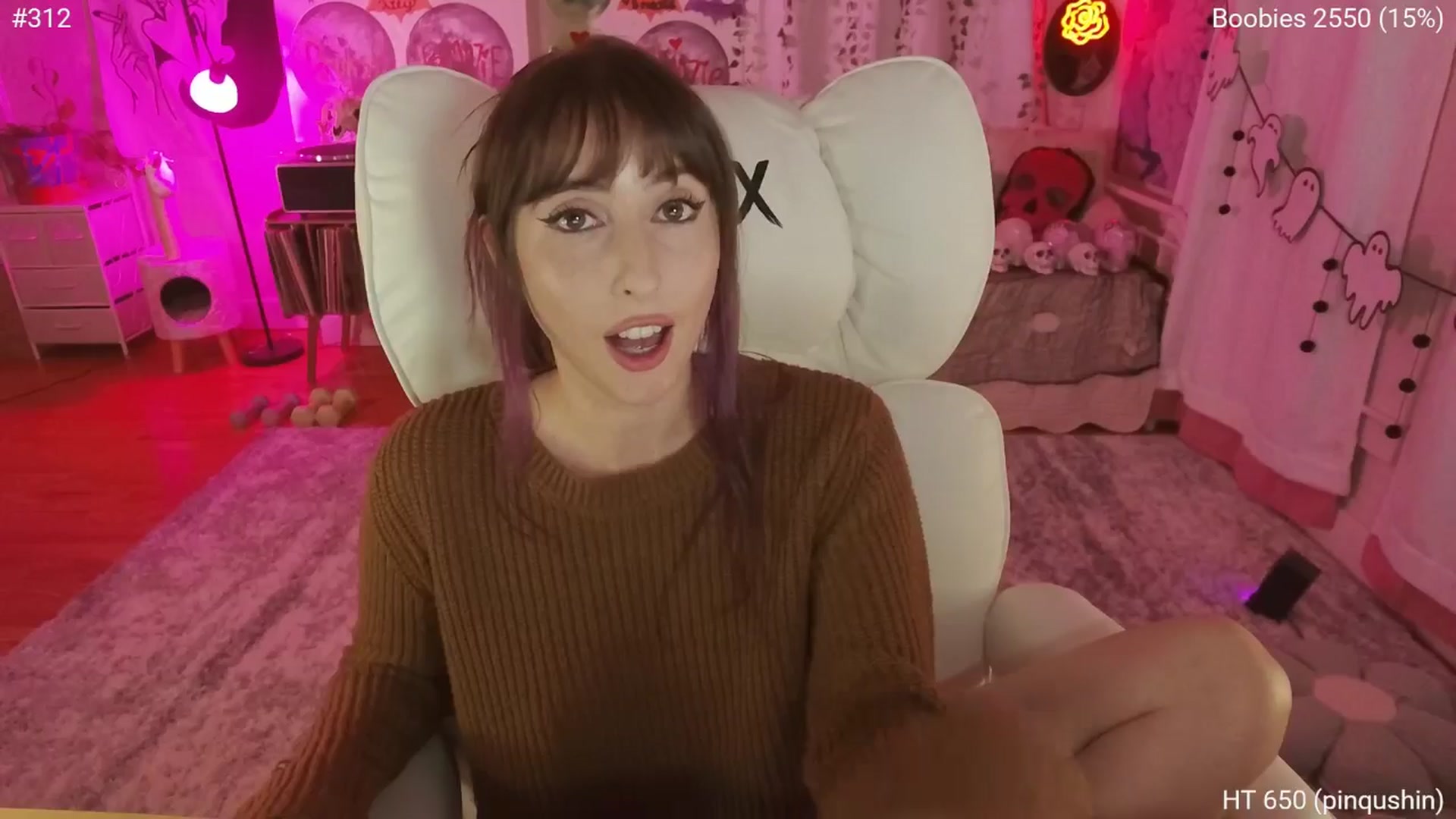 Gallery image thumbnail from Charliexjade's myfreecams stream on, 11/28/2025, 06:58 image 6 of 20