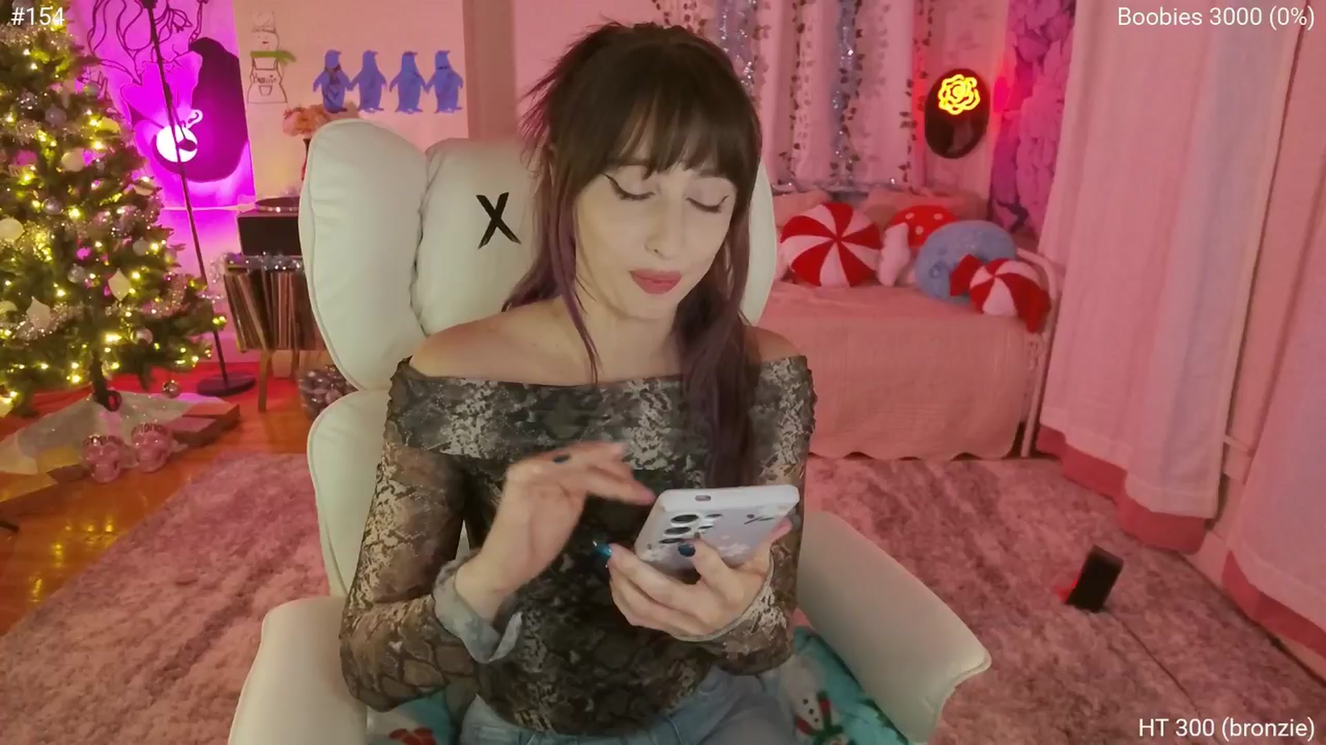 Gallery image thumbnail from Charliexjade's myfreecams stream on, 12/13/2025, 07:14 image 1 of 20