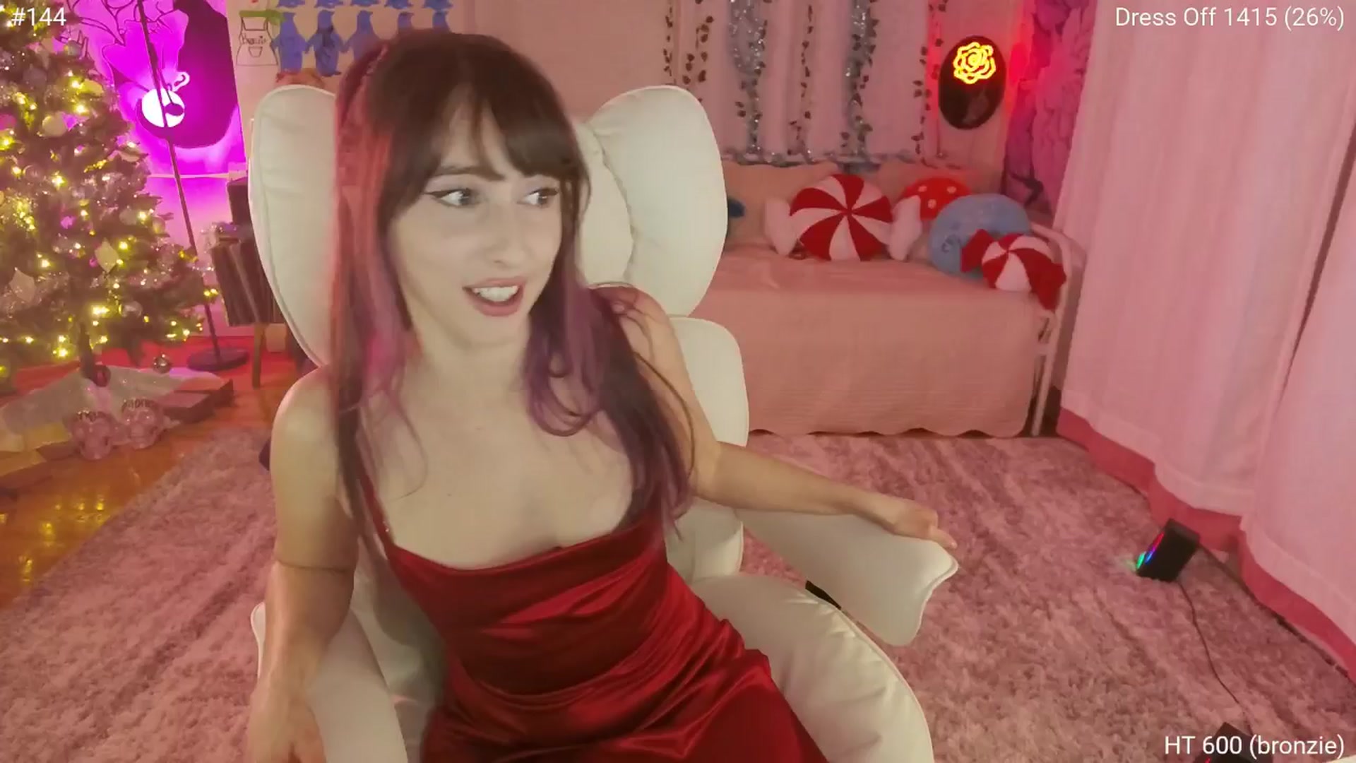 Gallery image thumbnail from Charliexjade's myfreecams stream on, 12/23/2025, 07:56 image 6 of 20