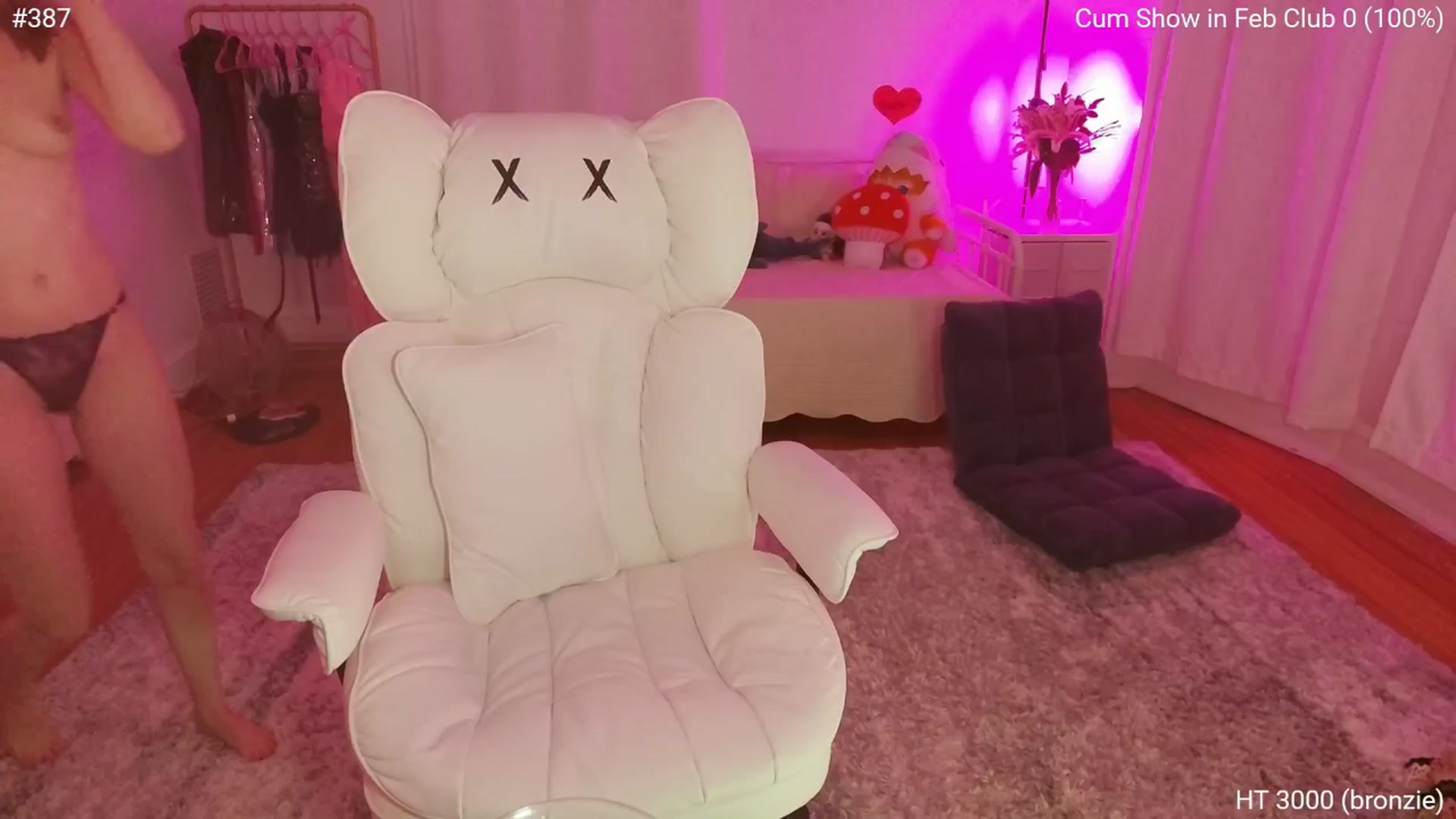 Gallery image thumbnail from Charliexjade's myfreecams stream on, 02/21/2026, 07:18 image 18 of 20