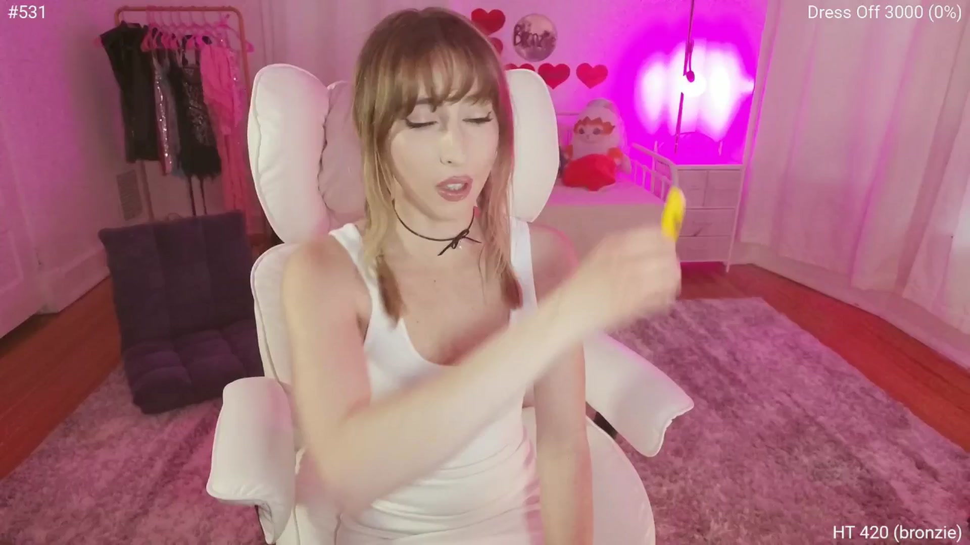 Gallery image thumbnail from Charliexjade's myfreecams stream on, 03/30/2026, 24:01 image 18 of 20