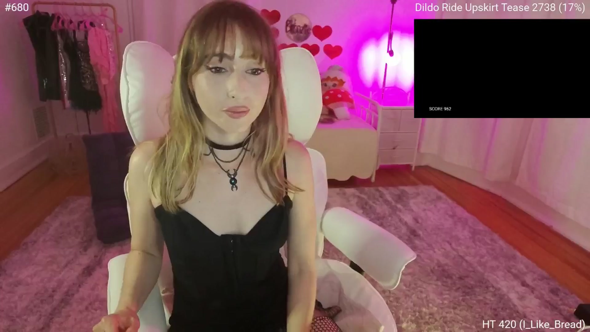 Gallery image thumbnail from Charliexjade's myfreecams stream on, 04/07/2026, 04:37 image 17 of 20