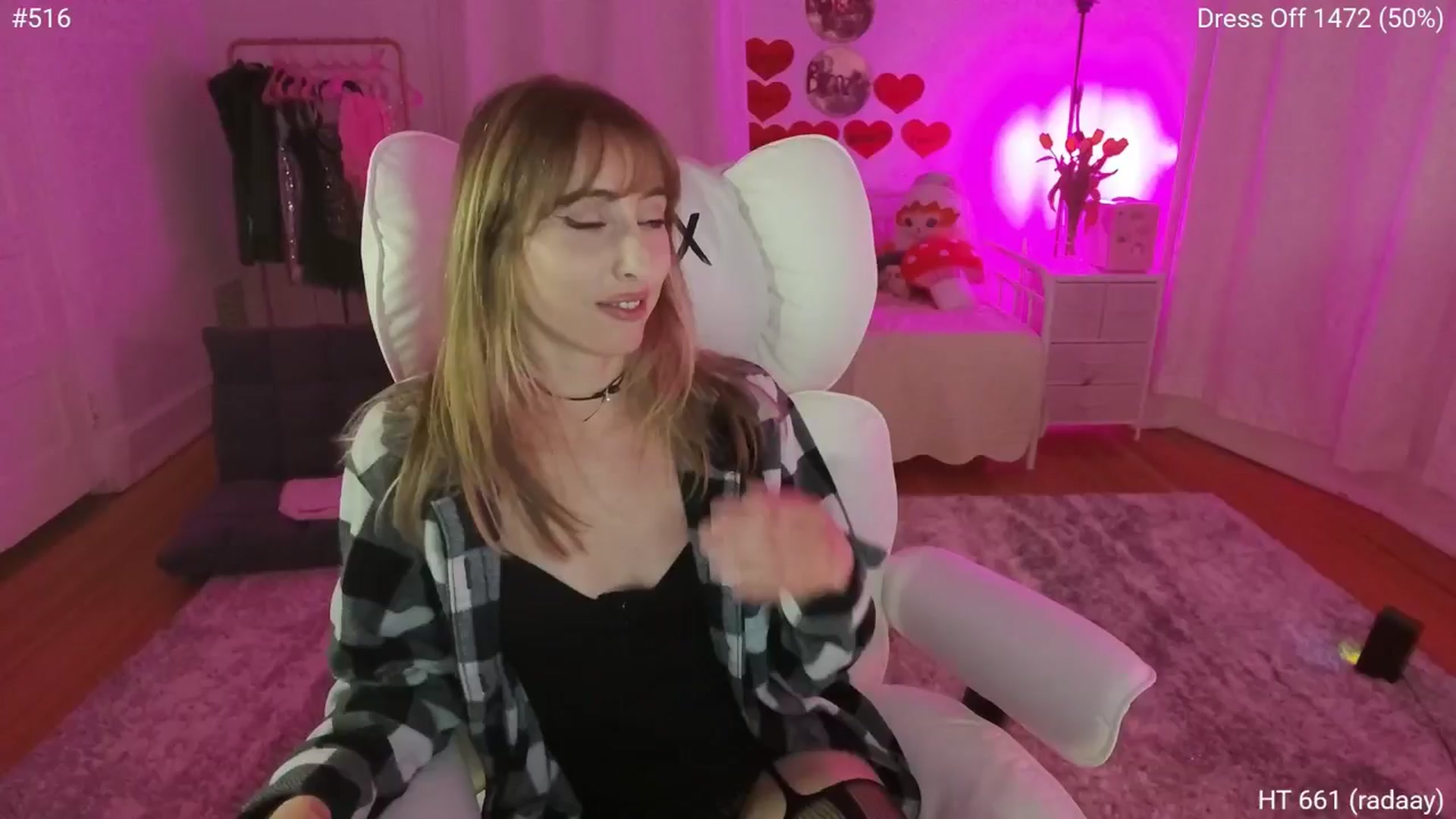Gallery image thumbnail from Charliexjade's myfreecams stream on, 04/19/2026, 03:56 image 20 of 20