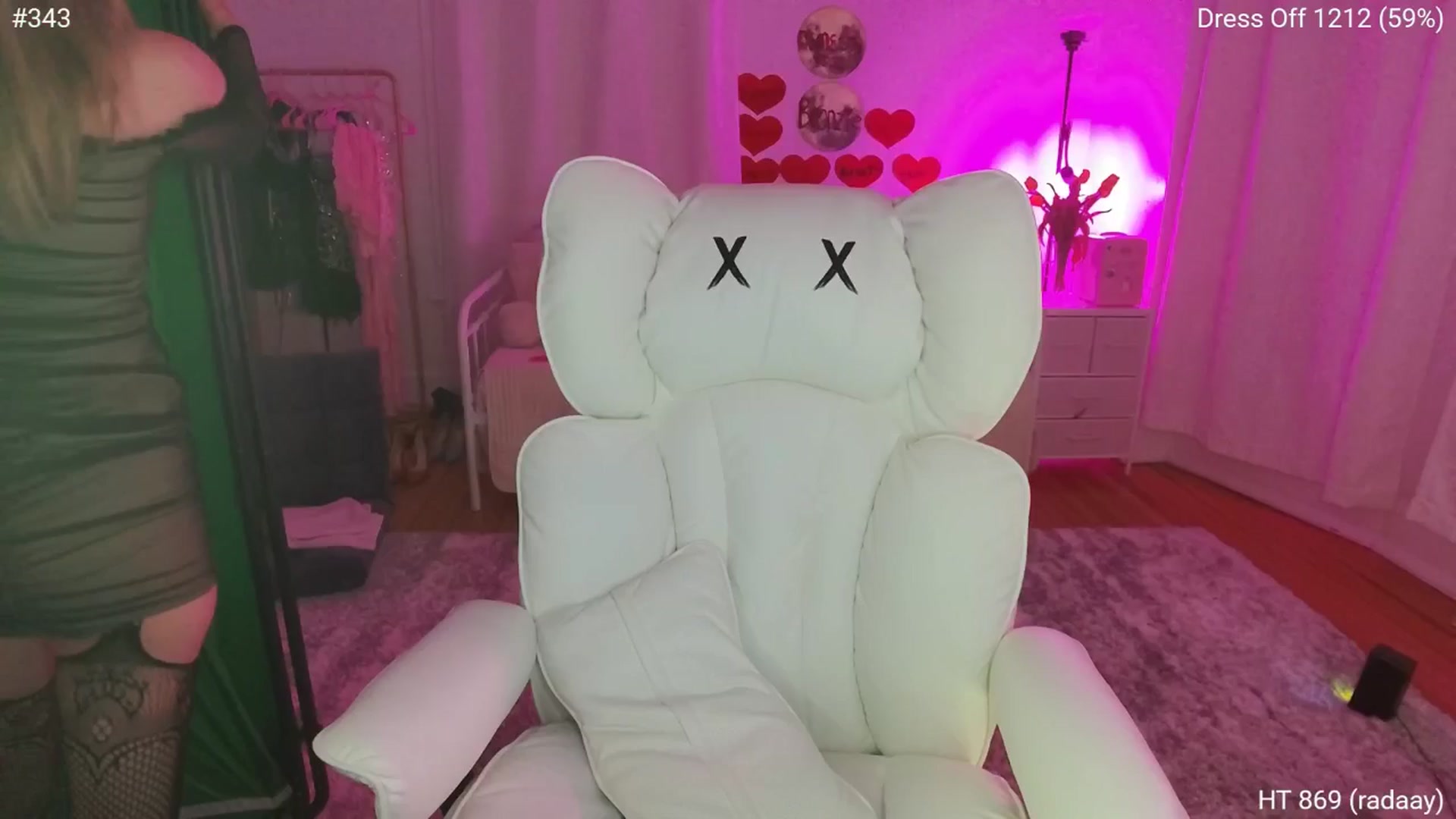 Gallery image thumbnail from Charliexjade's myfreecams stream on, 04/20/2026, 05:41 image 10 of 20