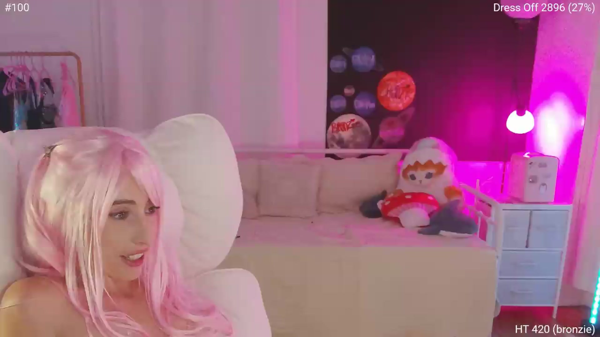 Gallery image thumbnail from Charliexjade's myfreecams stream on, 07/12/2026, 06:21 image 10 of 20