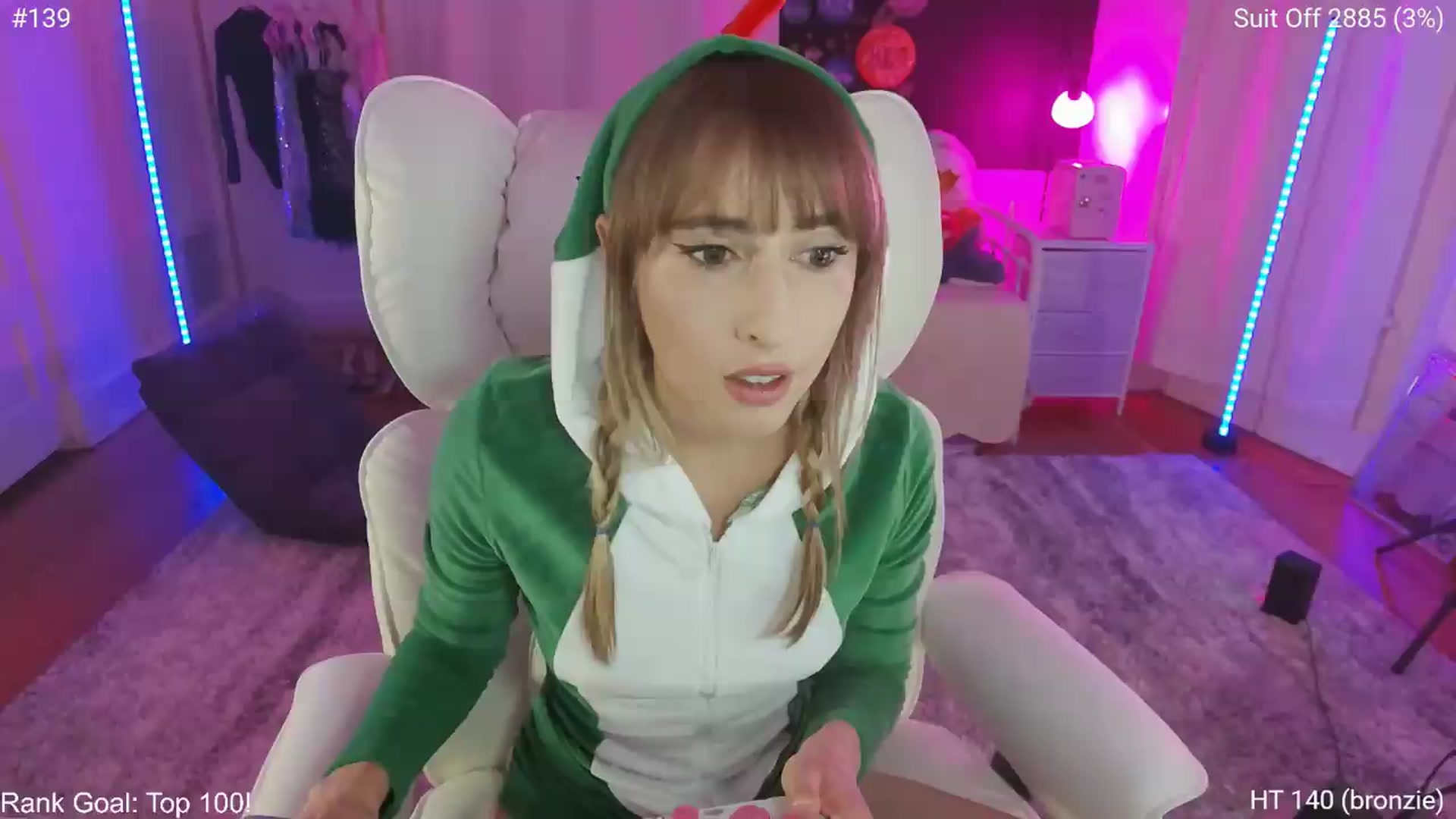 Gallery image thumbnail from Charliexjade's myfreecams stream on, 07/29/2026, 04:19 image 10 of 20
