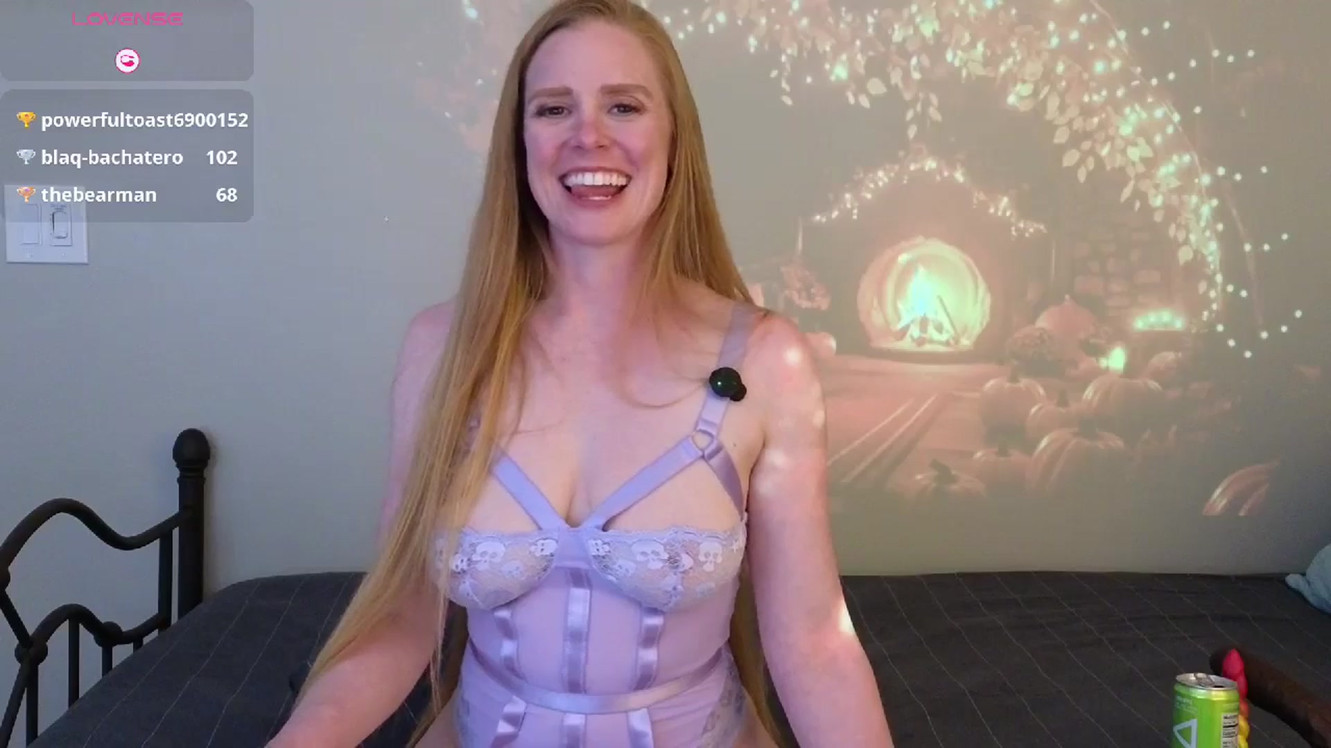Gallery image thumbnail from CharlotteDoe's myfreecams stream on, 11/10/2025, 06:26 image 10 of 20