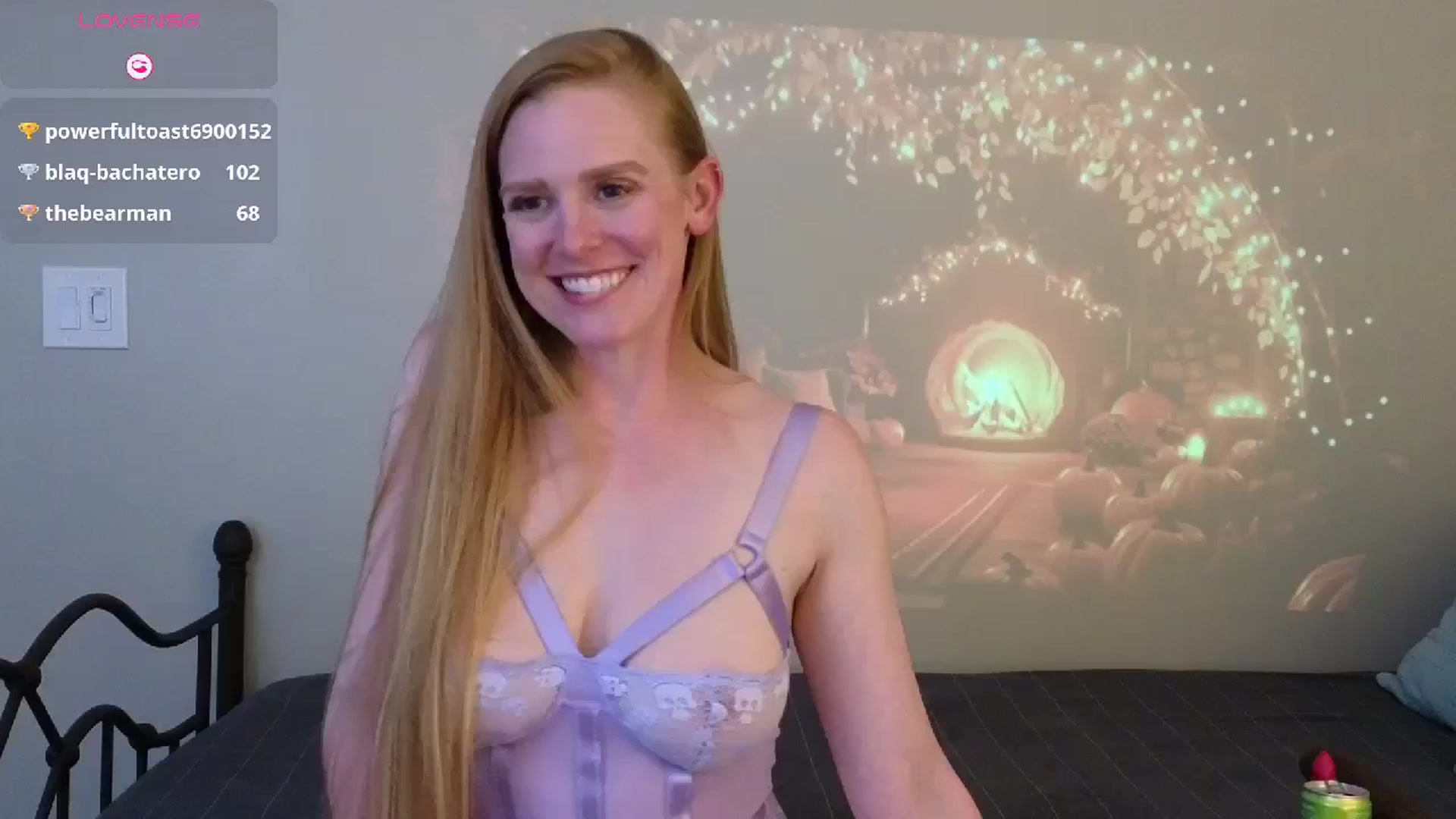 Gallery image thumbnail from CharlotteDoe's myfreecams stream on, 11/10/2025, 07:19 image 18 of 20