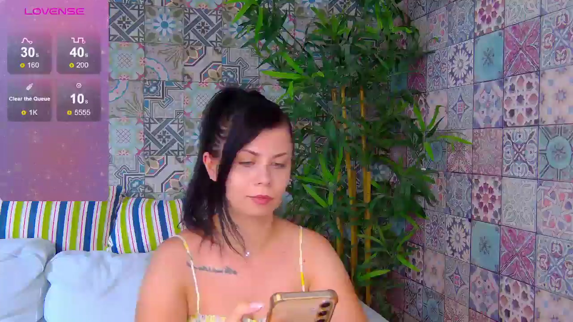 Gallery image thumbnail from CharlotteNoir's myfreecams stream on, 07/25/2025, 13:23 image 8 of 20