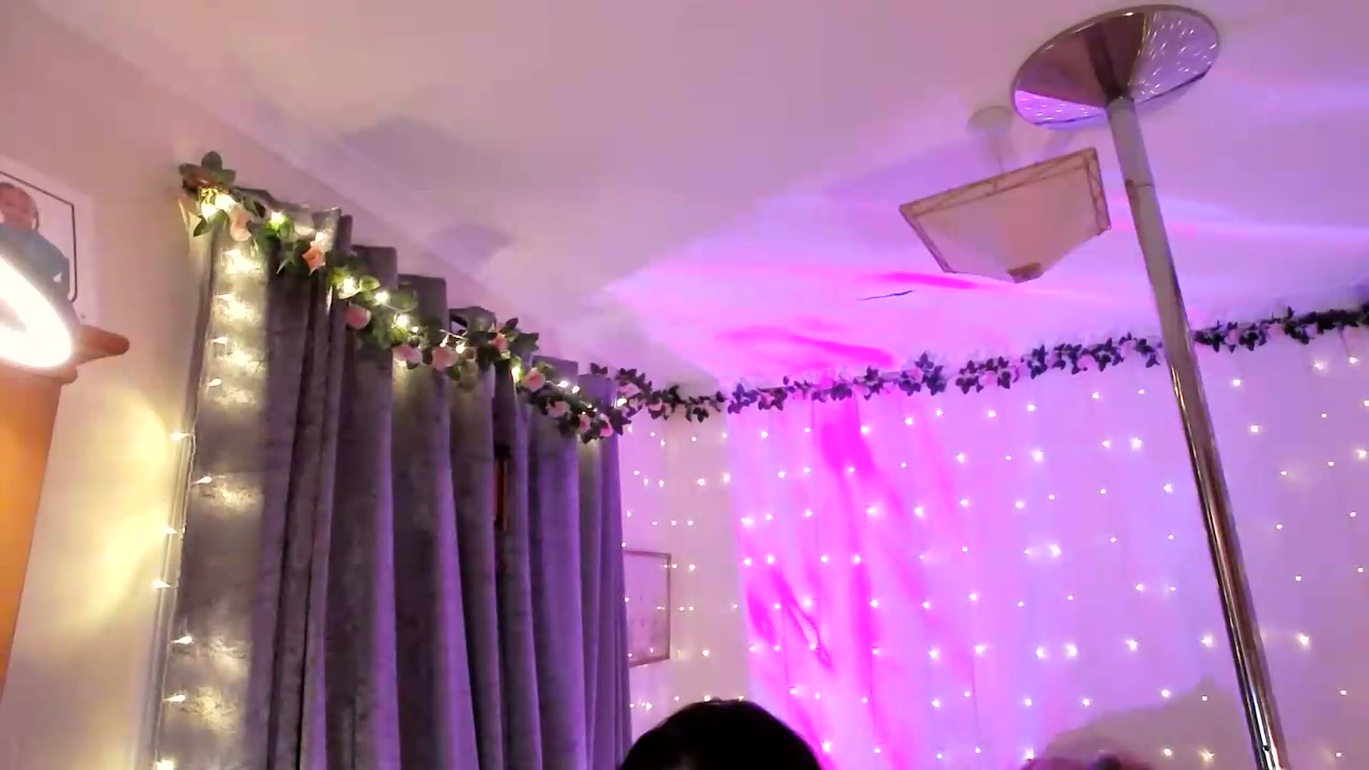 Gallery image thumbnail from Charlotte_UK's myfreecams stream on, 09/06/2026, 01:09 image 15 of 20