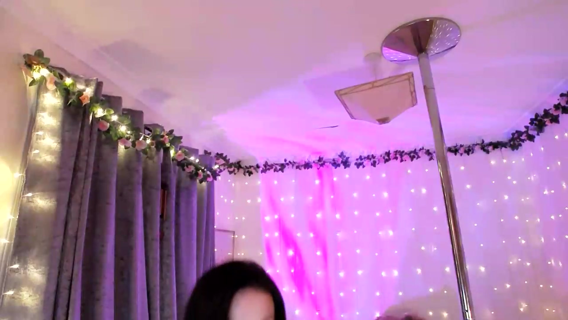 Gallery image thumbnail from Charlotte_UK's myfreecams stream on, 09/06/2026, 01:09 image 17 of 20