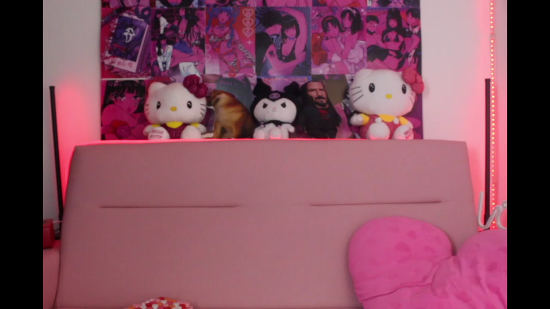 Gallery image thumbnail from Charlydw's myfreecams stream on, 08/14/2023, 01:52 image 14 of 20