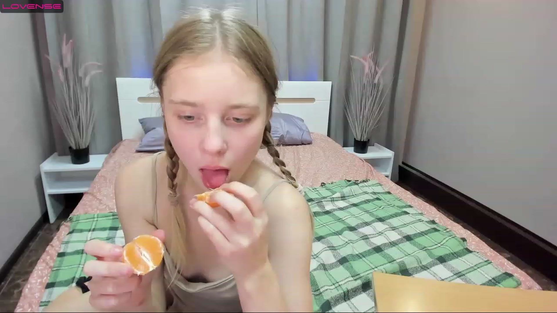 Gallery image thumbnail from CharmedDoll's myfreecams stream on, 12/01/2022, 18:20 image 12 of 20