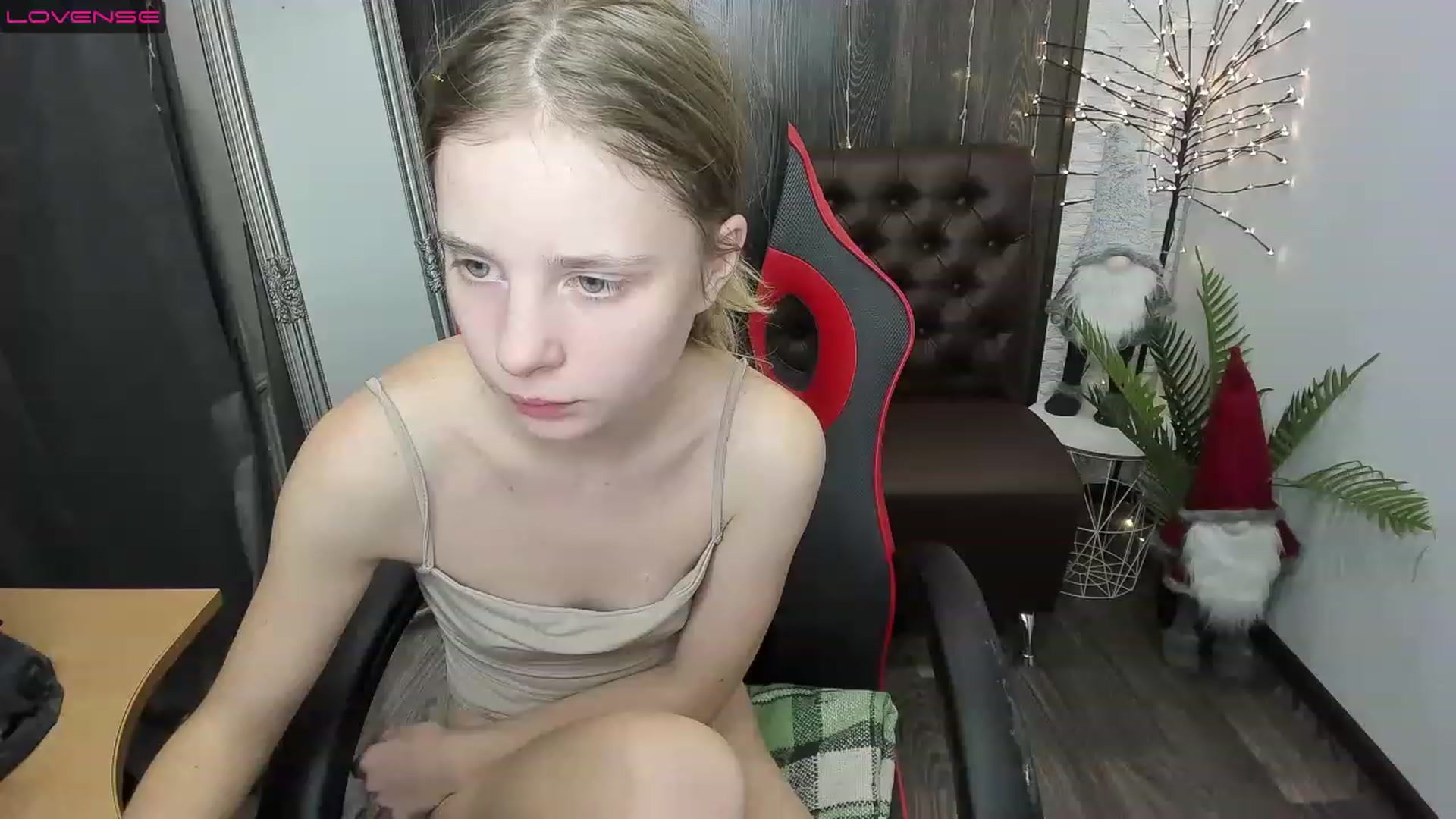 Gallery image thumbnail from CharmedDoll's myfreecams stream on, 12/09/2022, 13:57 image 18 of 20