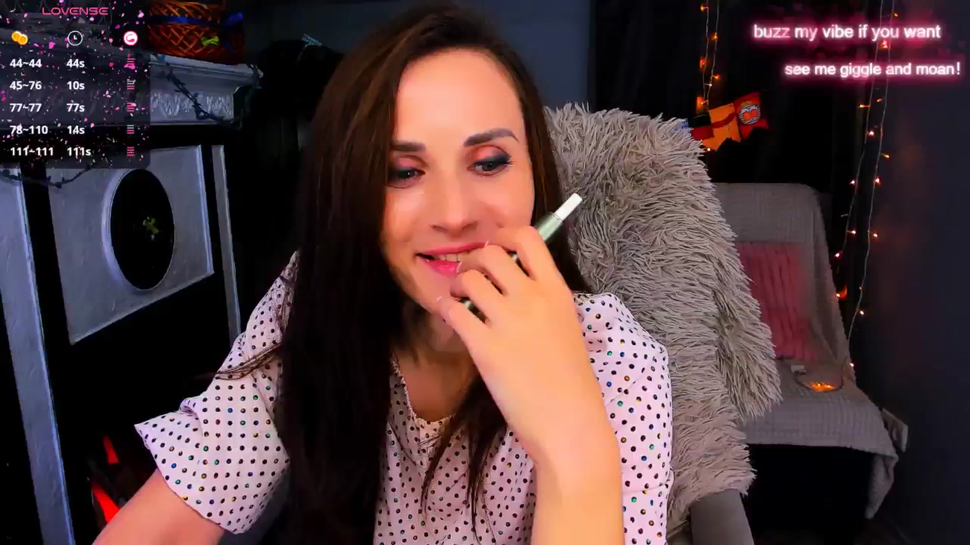 Gallery image thumbnail from CharmingEva__'s myfreecams stream on, 09/27/2024, 12:38 image 18 of 20