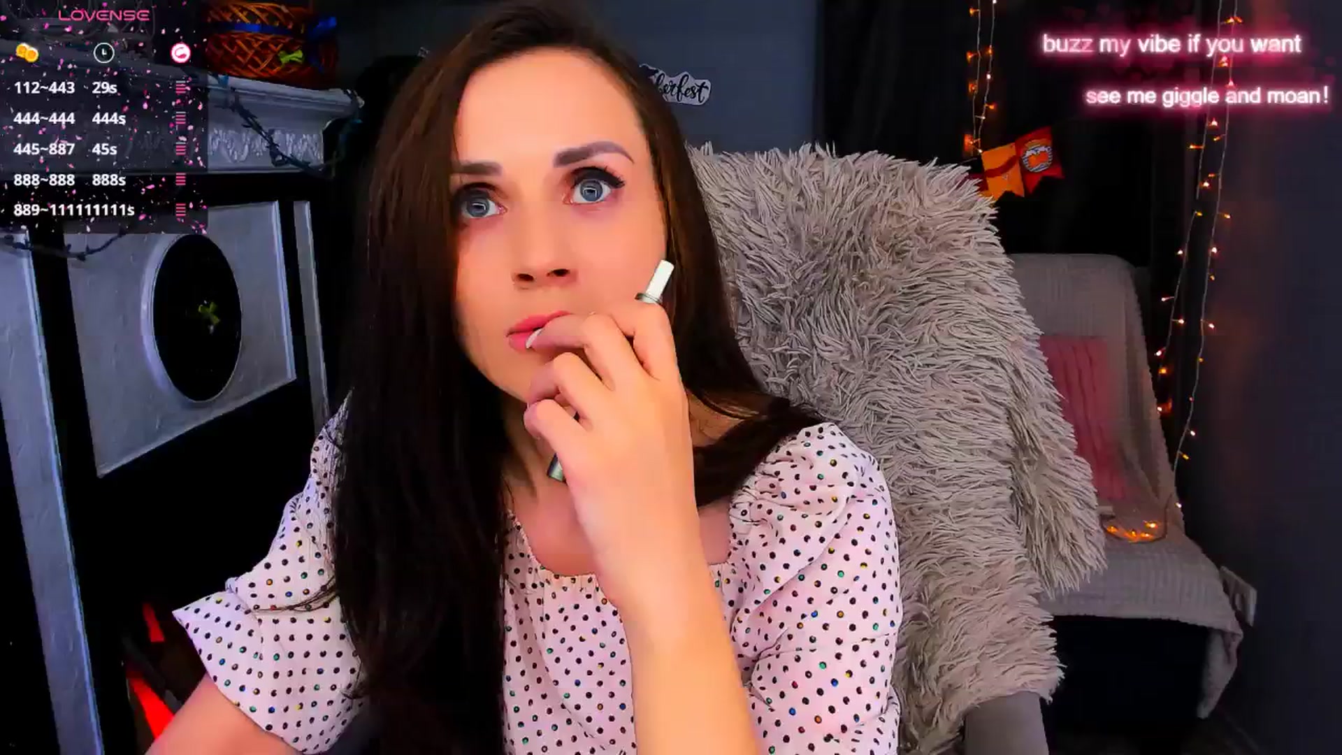 Gallery image thumbnail from CharmingEva__'s myfreecams stream on, 09/27/2024, 12:38 image 19 of 20