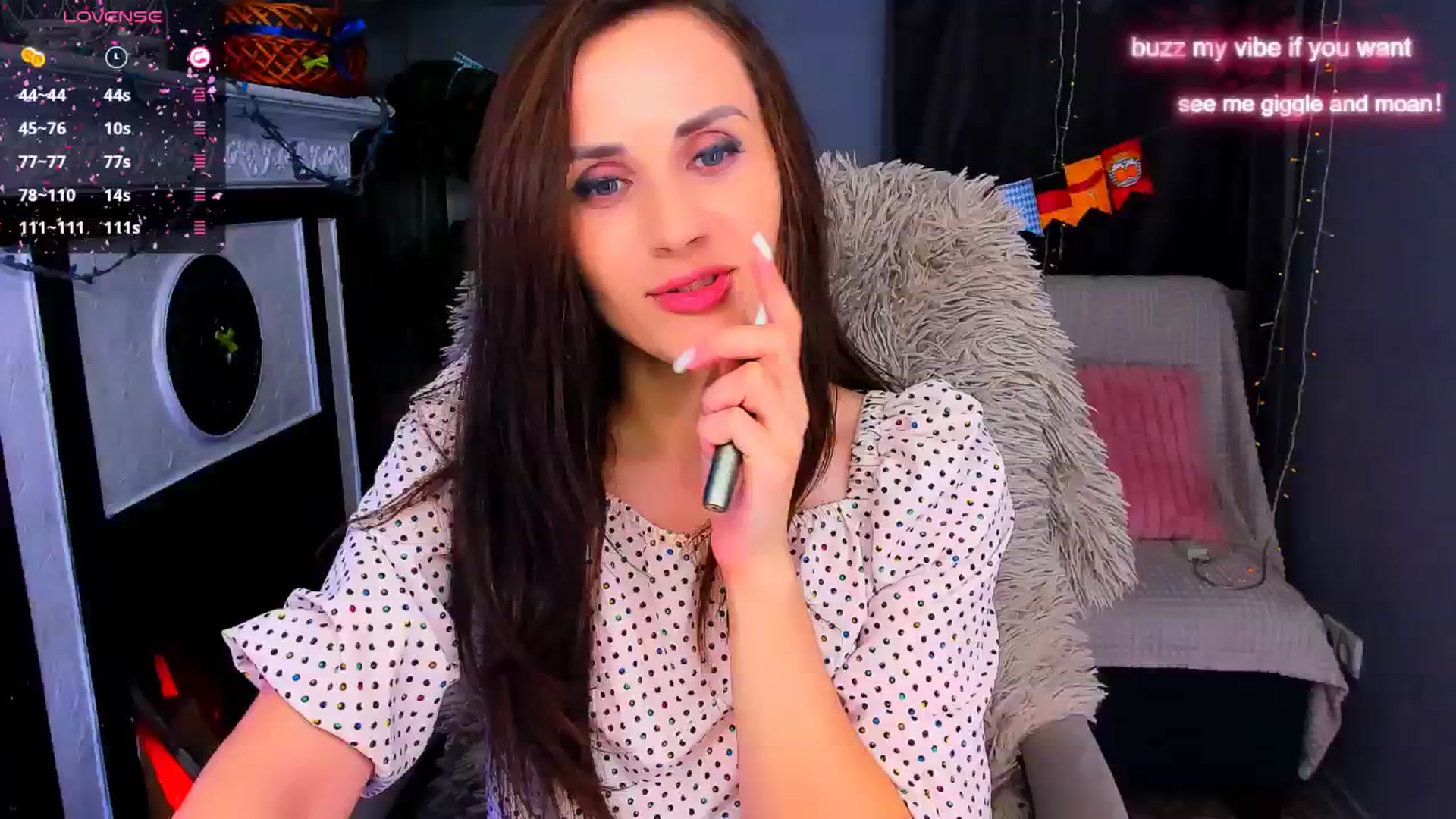 Gallery image thumbnail from CharmingEva__'s myfreecams stream on, 09/27/2024, 12:38 image 17 of 20