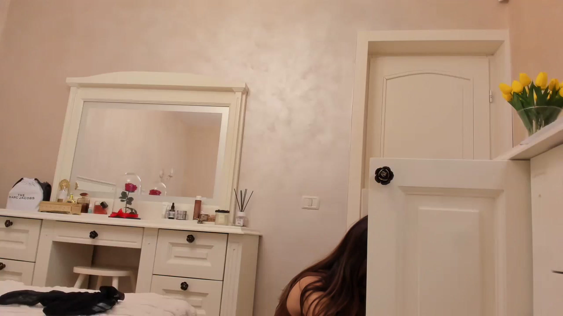 Gallery image thumbnail from Charmy_Lady's myfreecams stream on, 03/07/2024, 09:04 image 13 of 20