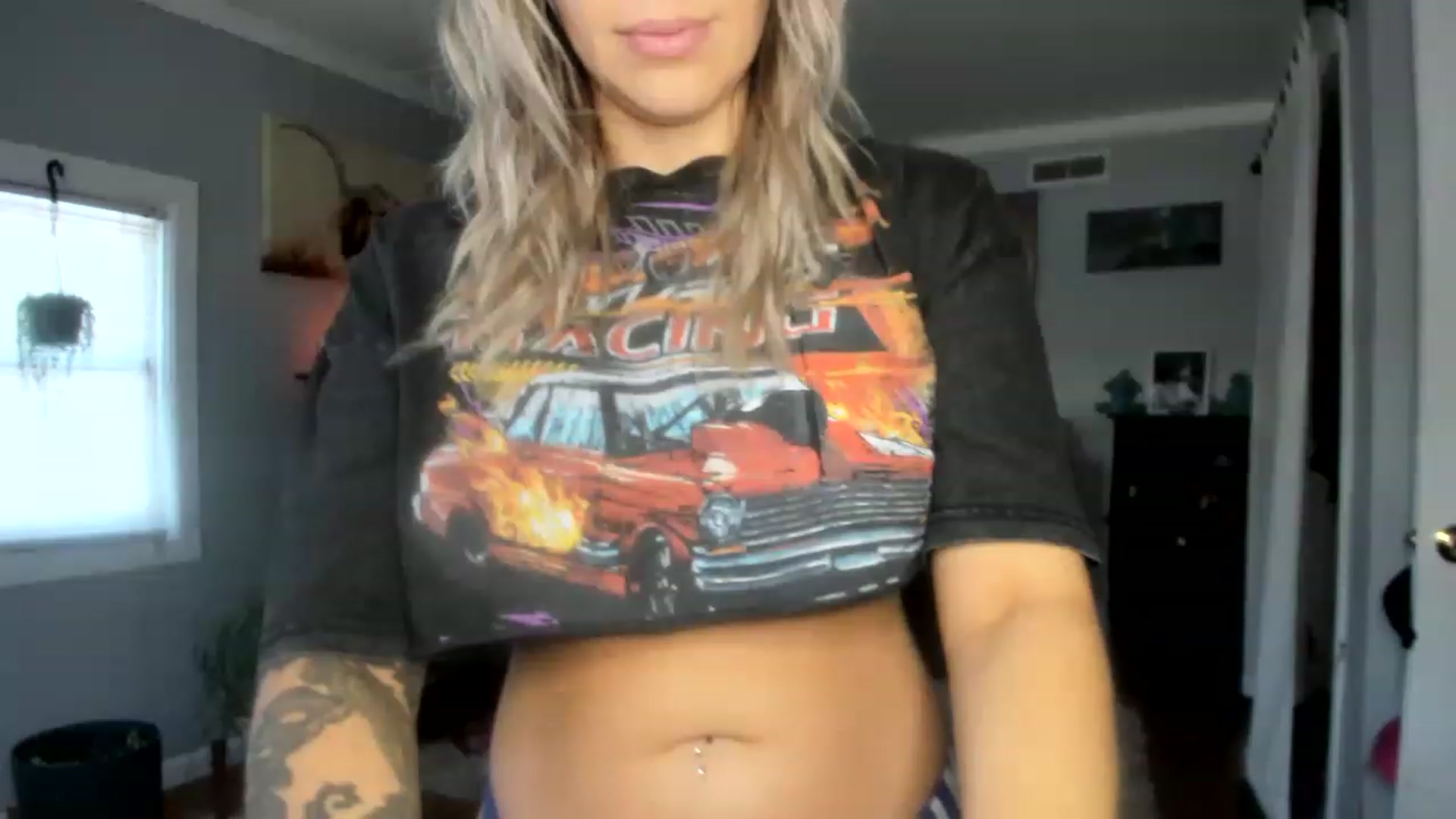 Gallery image thumbnail from Chasten_Lee's myfreecams stream on, 12/20/2022, 15:46 image 19 of 20