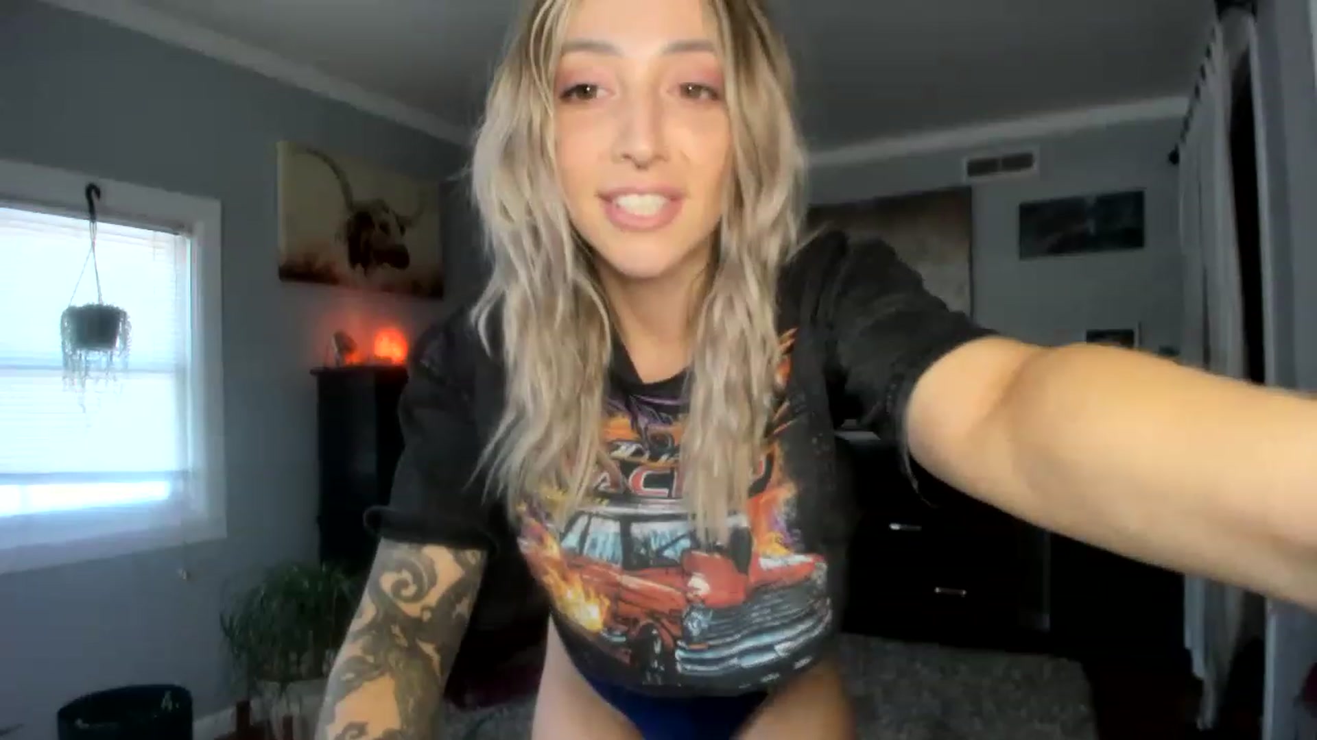 Gallery image thumbnail from Chasten_Lee's myfreecams stream on, 12/20/2022, 16:26 image 2 of 20